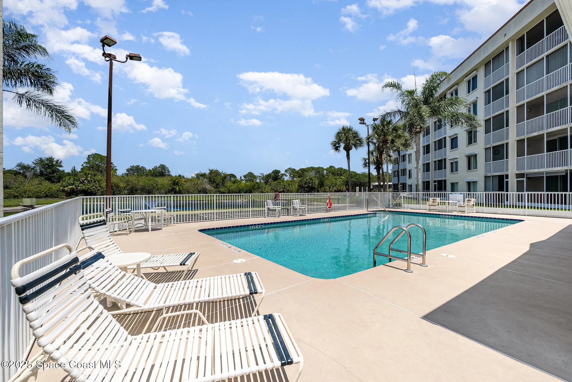 Property Slideshow image 17 of 33 | 1410 huntington ln apt 1204, Rockledge, FL, 32955