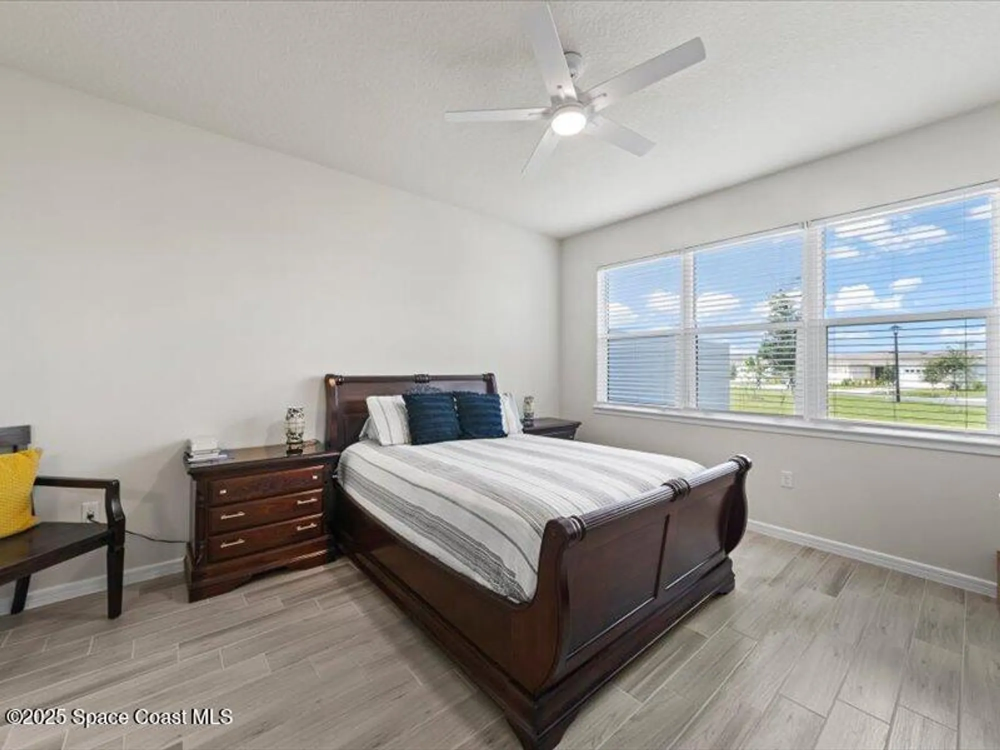 Property Slideshow image 16 of 36 | 8967 splashing dr, Melbourne, FL, 32940