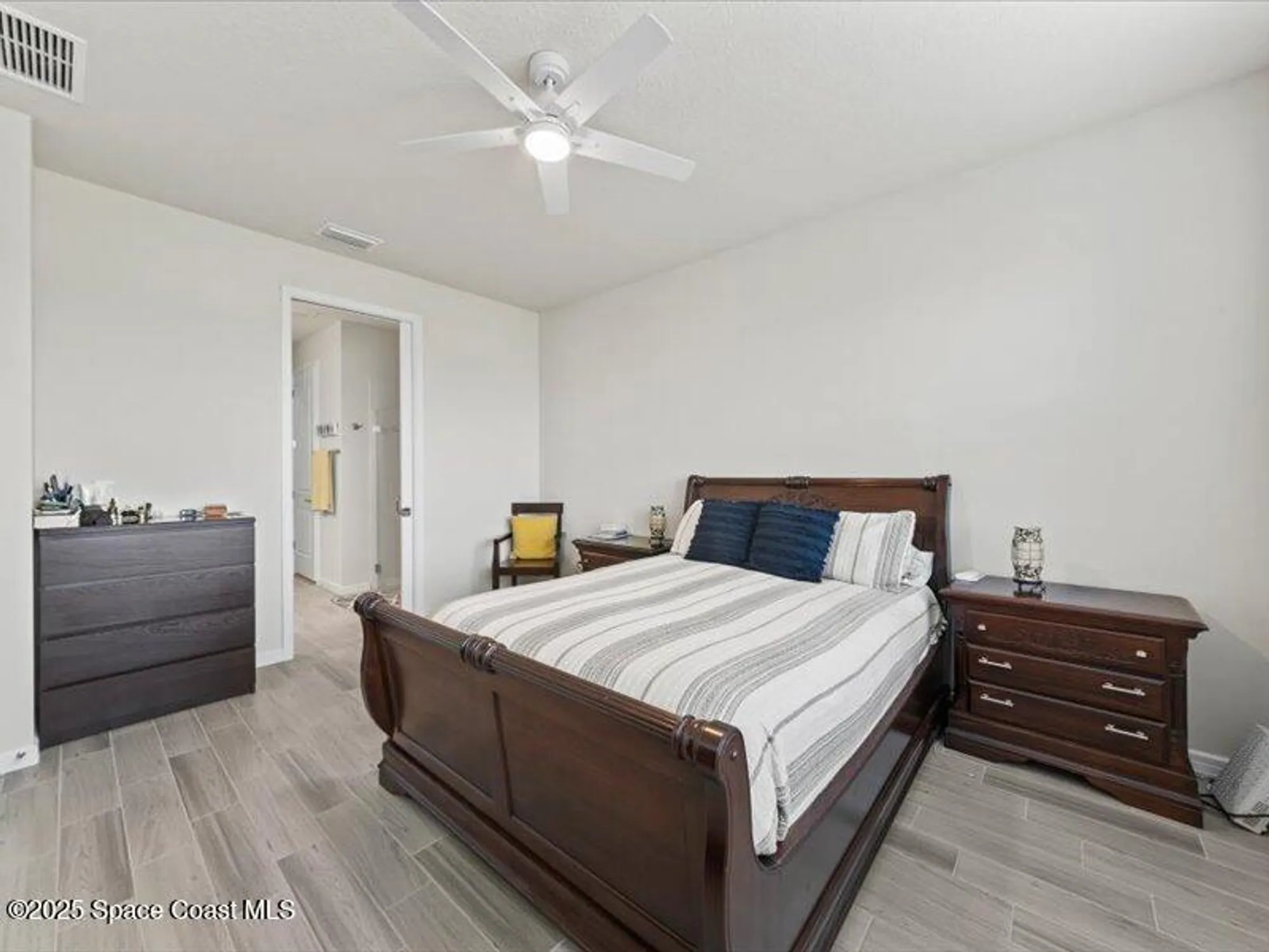 Property Slideshow image 17 of 36 | 8967 splashing dr, Melbourne, FL, 32940