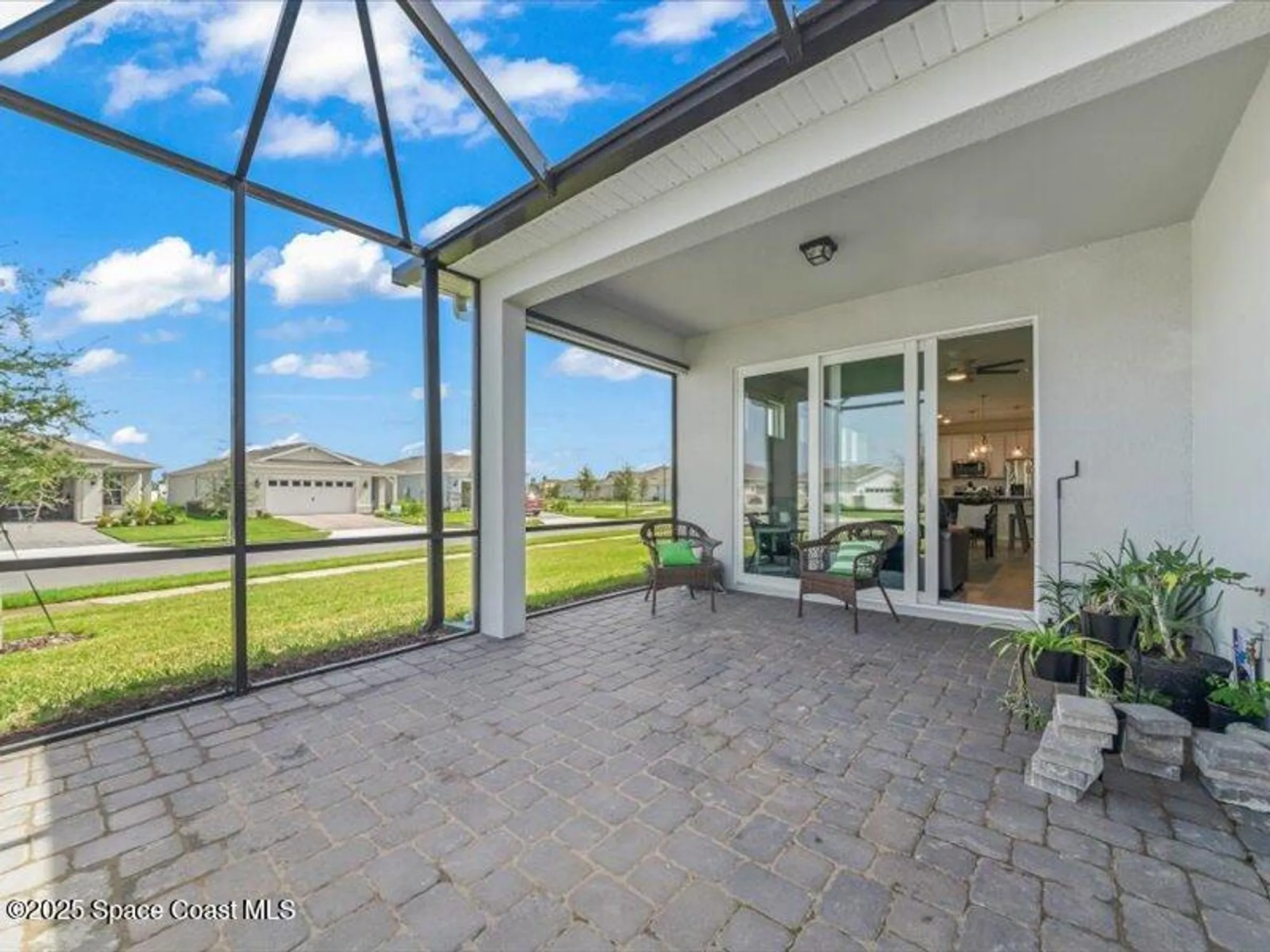 Property Slideshow image 25 of 36 | 8967 splashing dr, Melbourne, FL, 32940