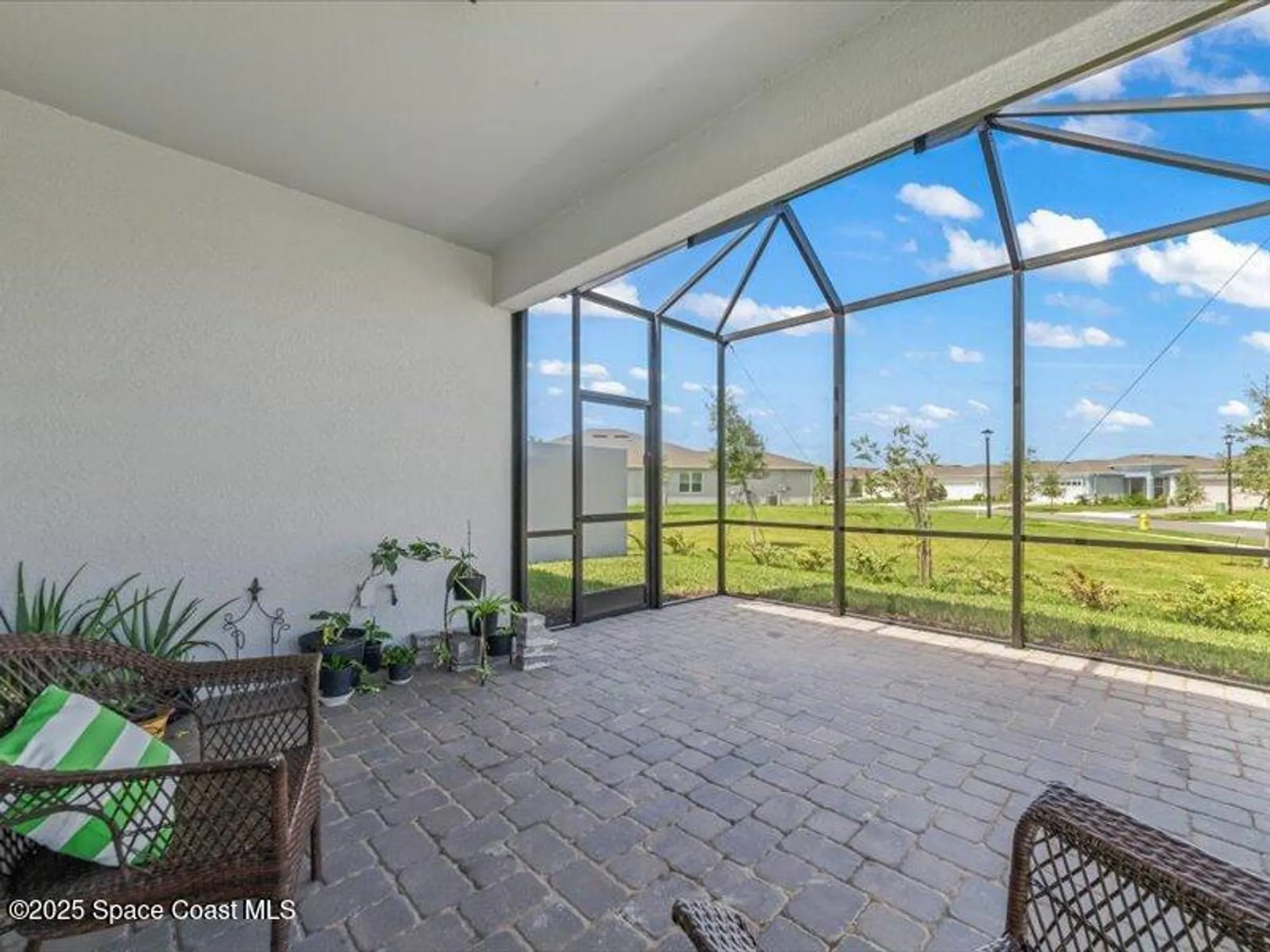 Property Slideshow image 26 of 36 | 8967 splashing dr, Melbourne, FL, 32940