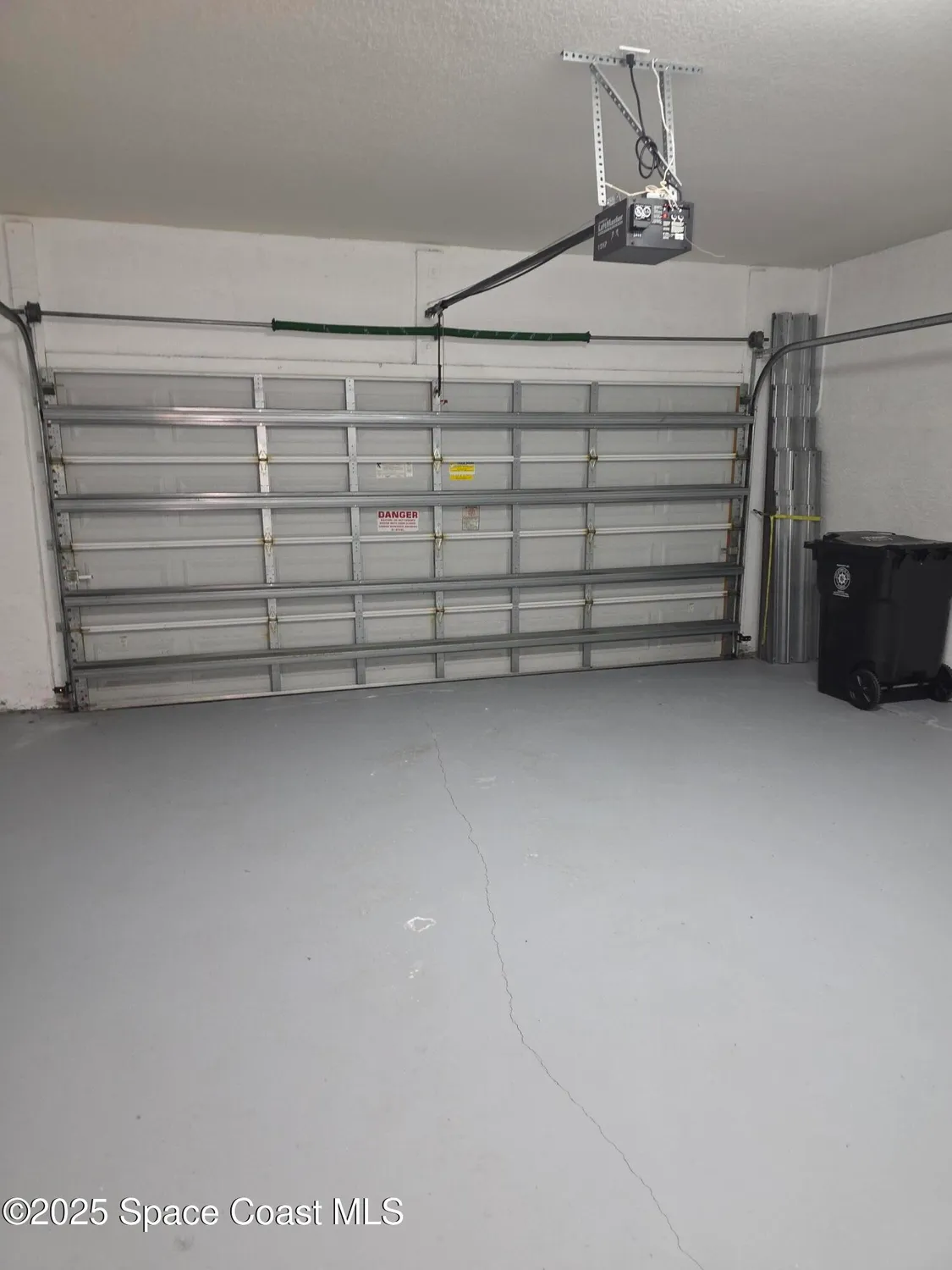 Property Slideshow image 11 of 29 | 633 nw whitfield way, Port St Lucie, FL, 34986