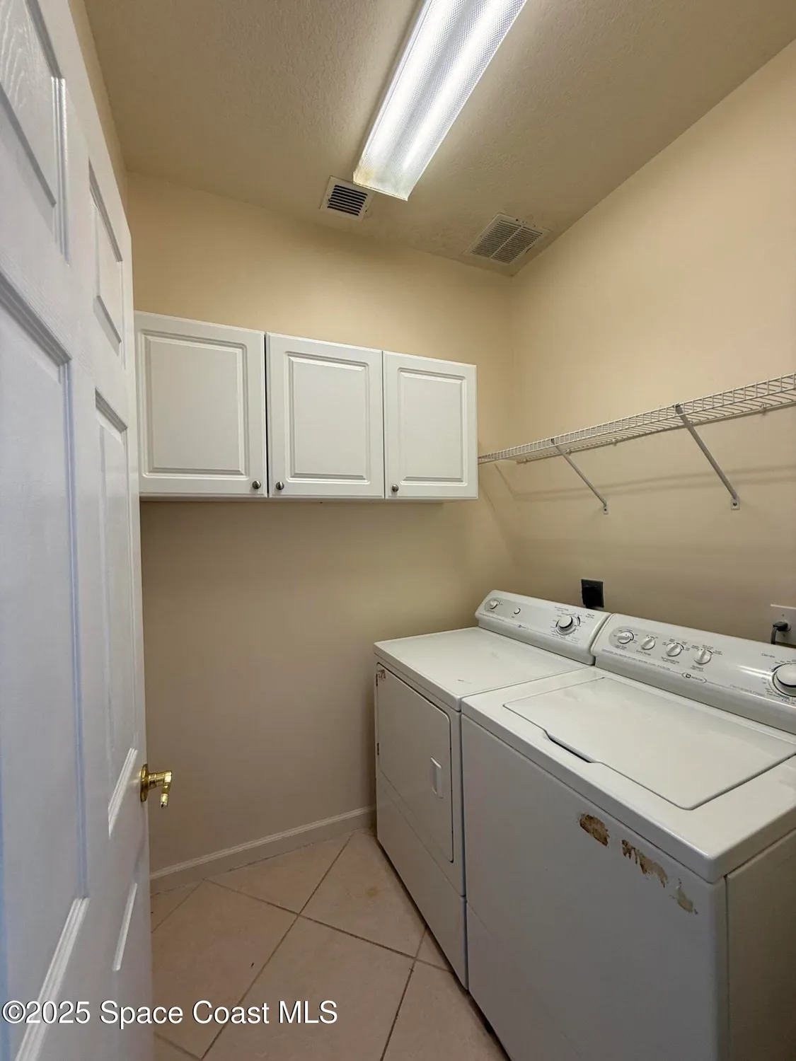 Property Slideshow image 12 of 29 | 633 nw whitfield way, Port St Lucie, FL, 34986