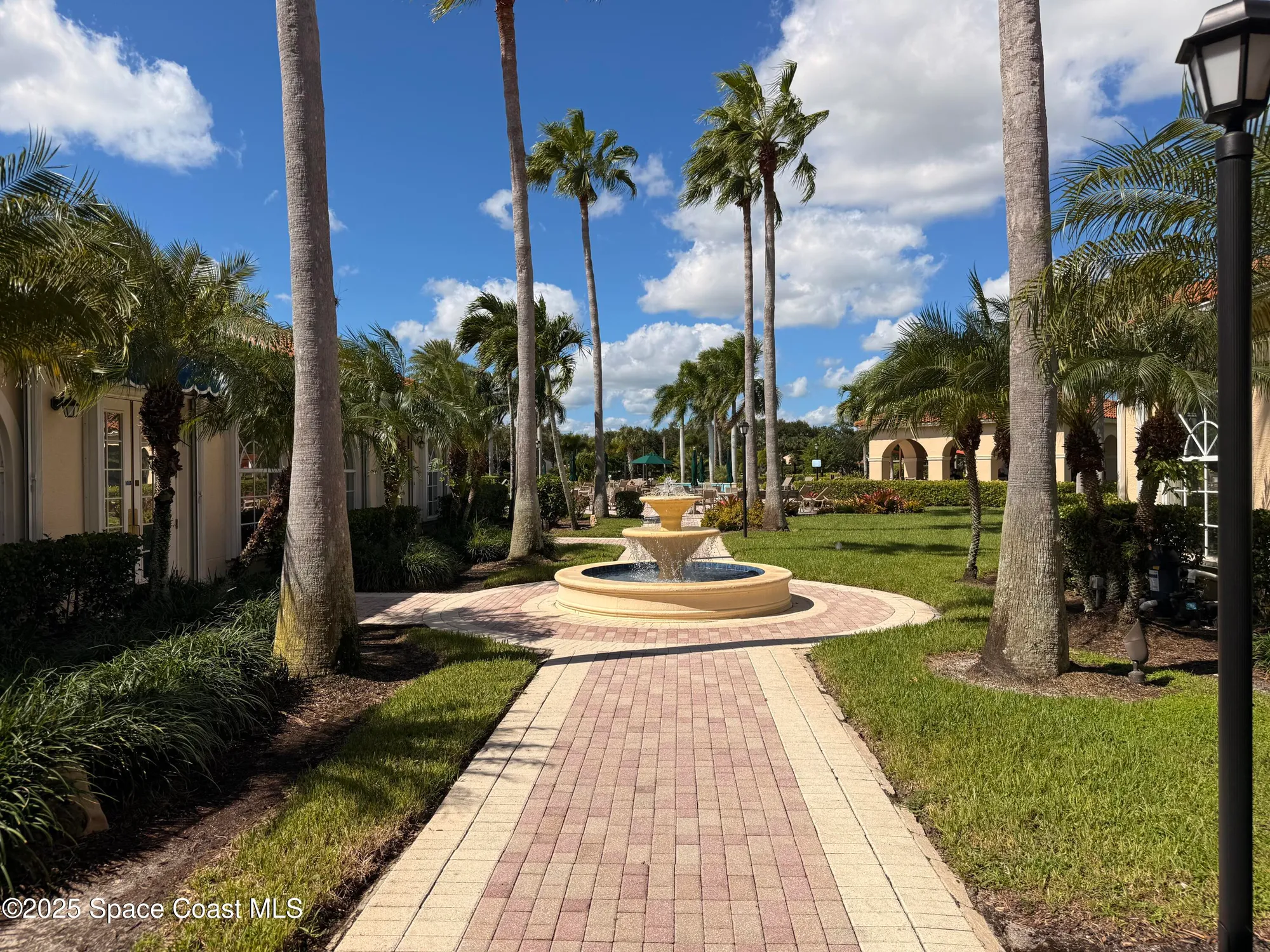 Property Slideshow image 19 of 29 | 633 nw whitfield way, Port St Lucie, FL, 34986