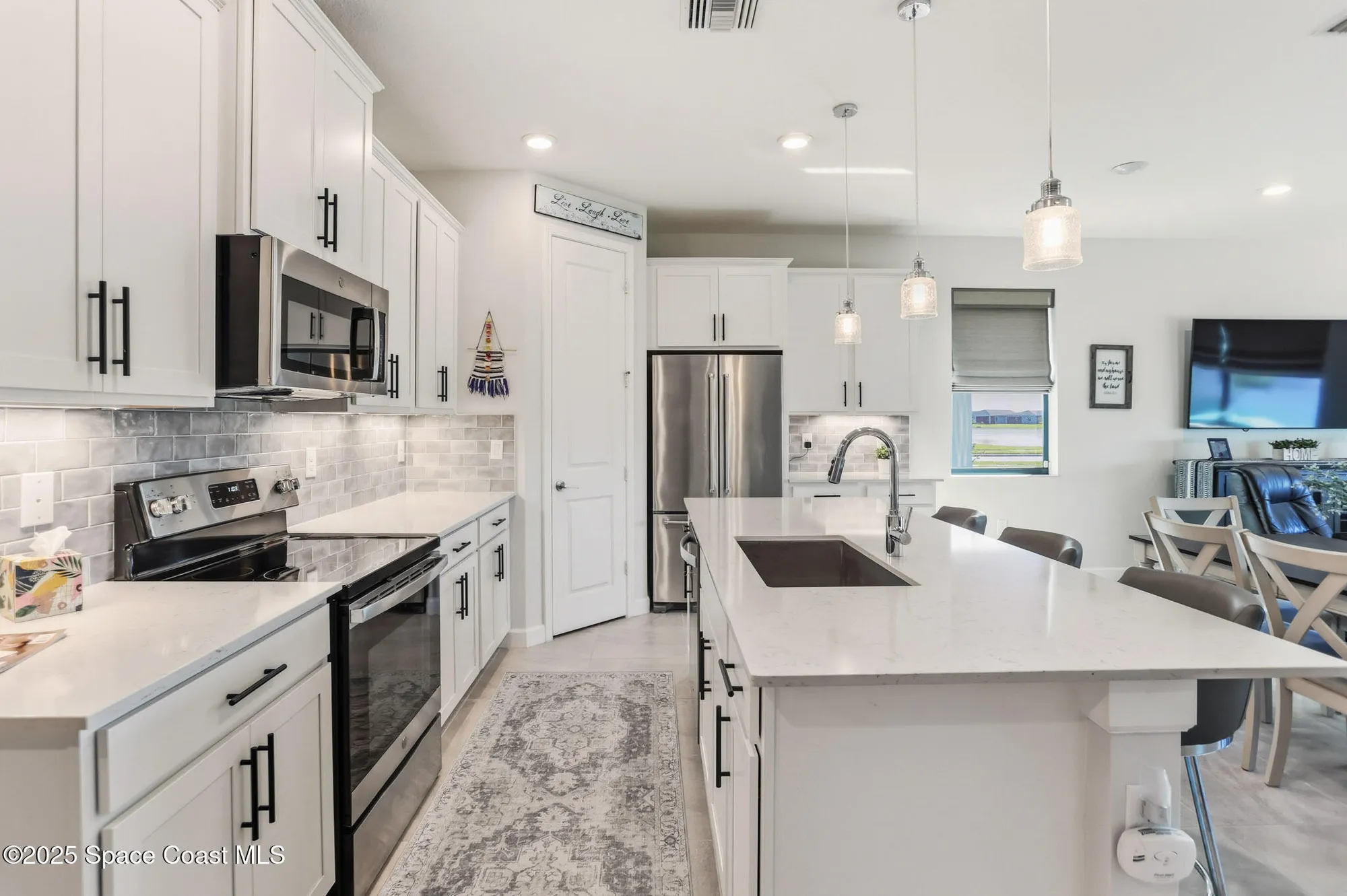 Property Slideshow image 10 of 66 | 1572 great belt cir, Melbourne, FL, 32940