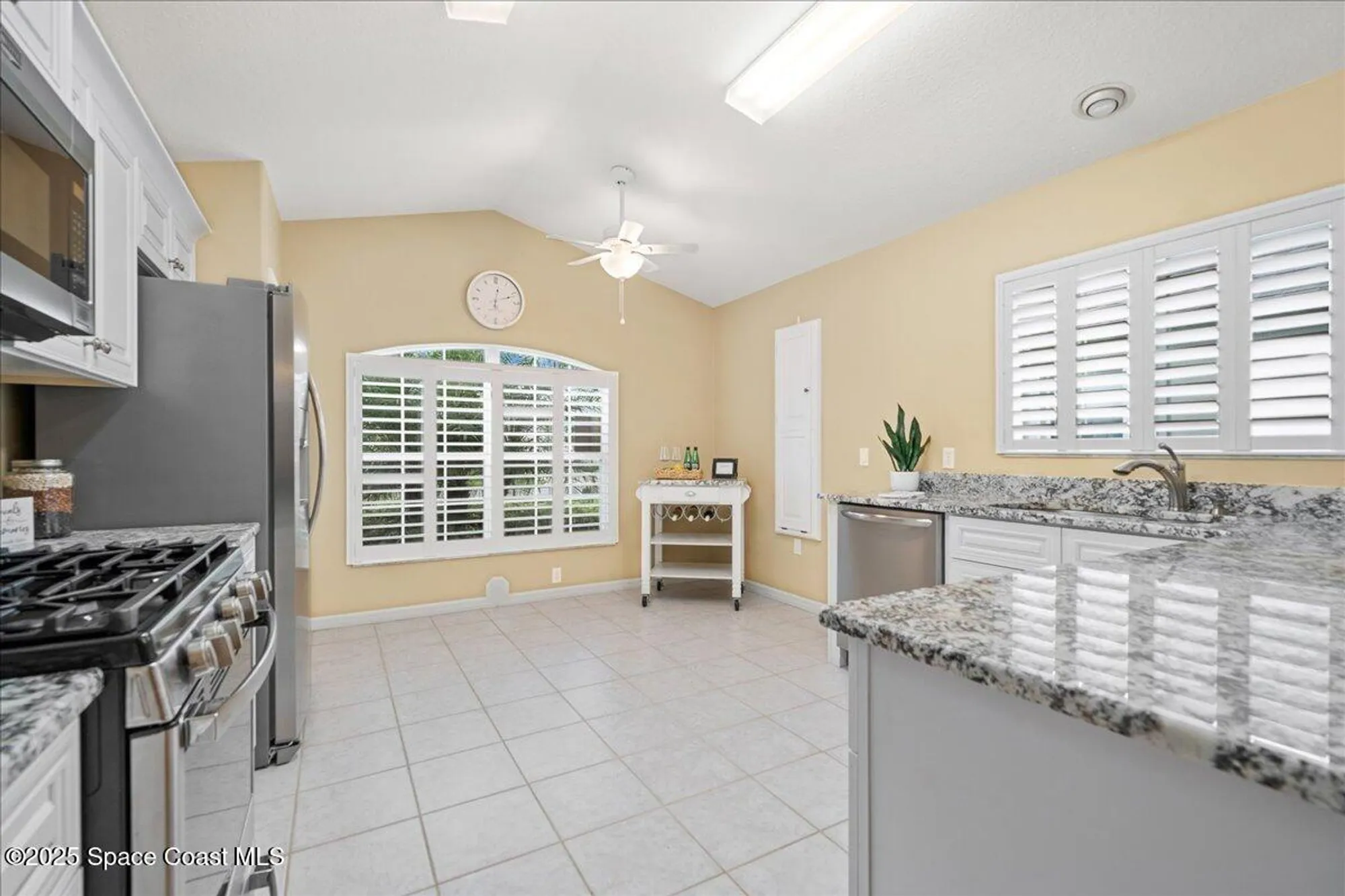 Property Slideshow image 8 of 41 | 1671 lago mar dr, Melbourne, FL, 32940