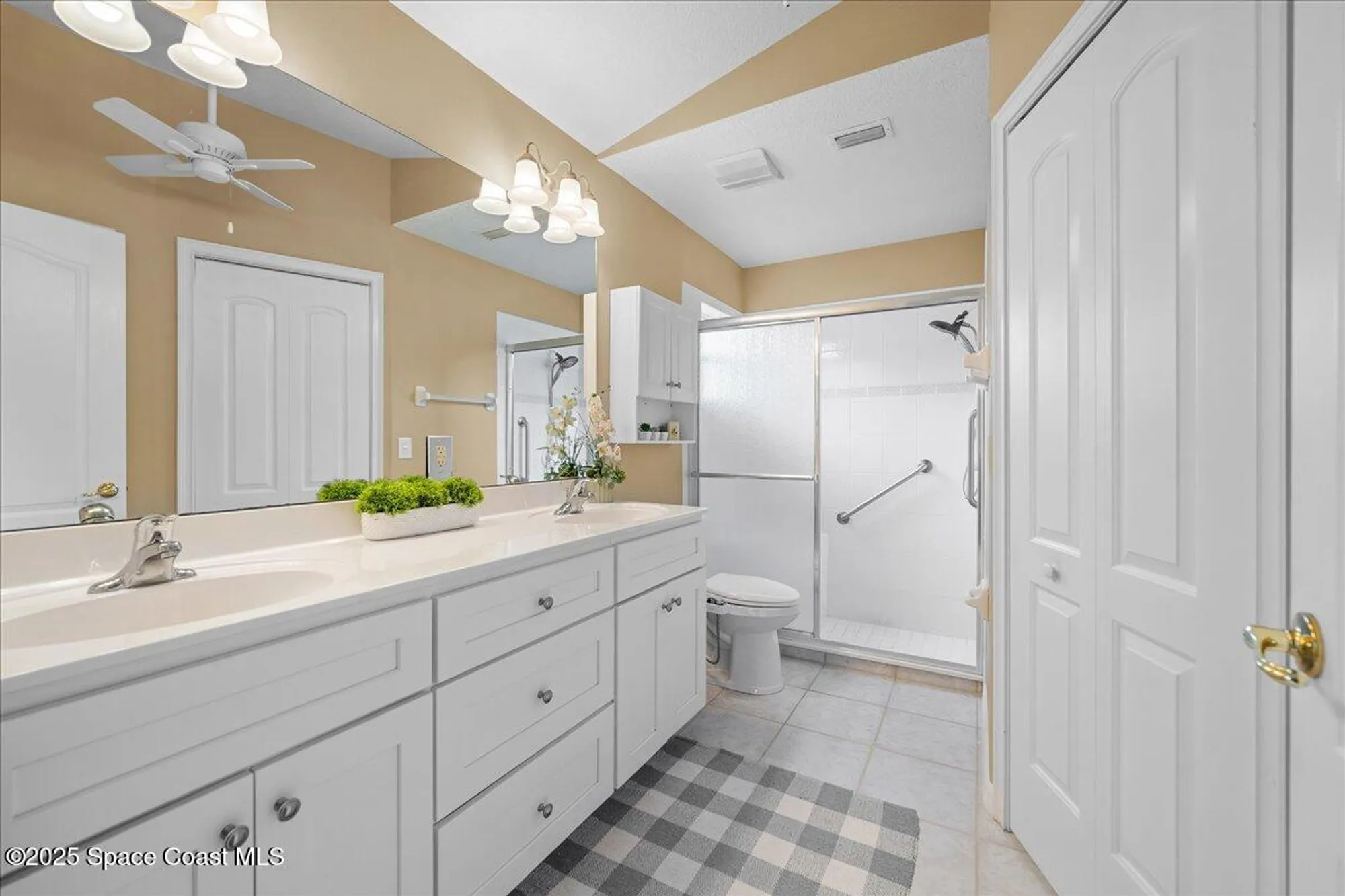 Property Slideshow image 15 of 41 | 1671 lago mar dr, Melbourne, FL, 32940