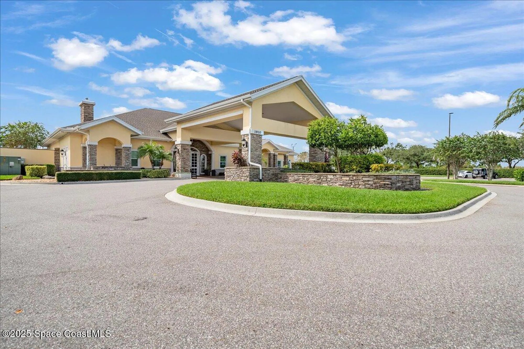Property Slideshow image 32 of 41 | 1671 lago mar dr, Melbourne, FL, 32940