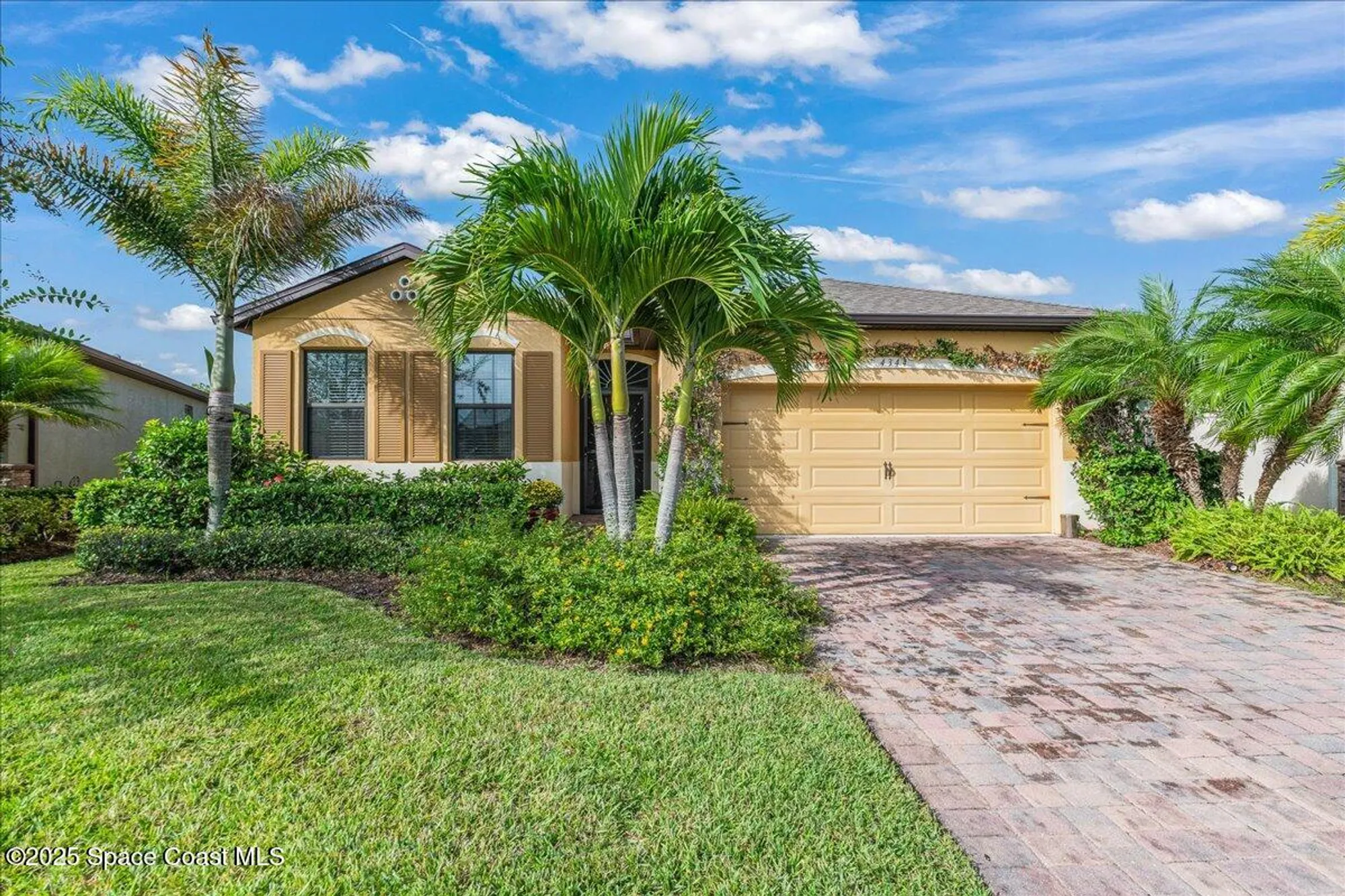 Property Slideshow image 2 of 73 | 4344 caladium cir, West Melbourne, FL, 32904