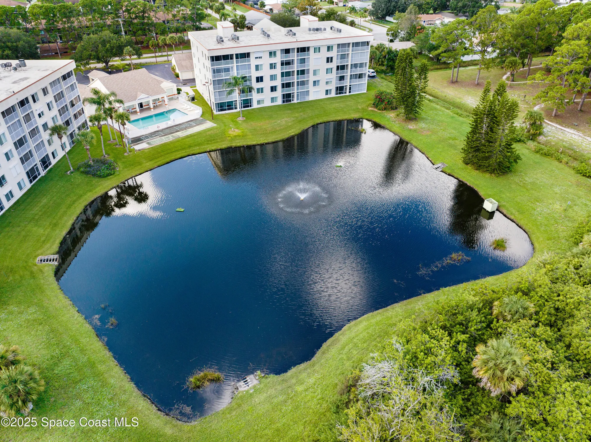 Property Slideshow image 30 of 46 | 1410 huntington ln 1203, Rockledge, FL, 32955
