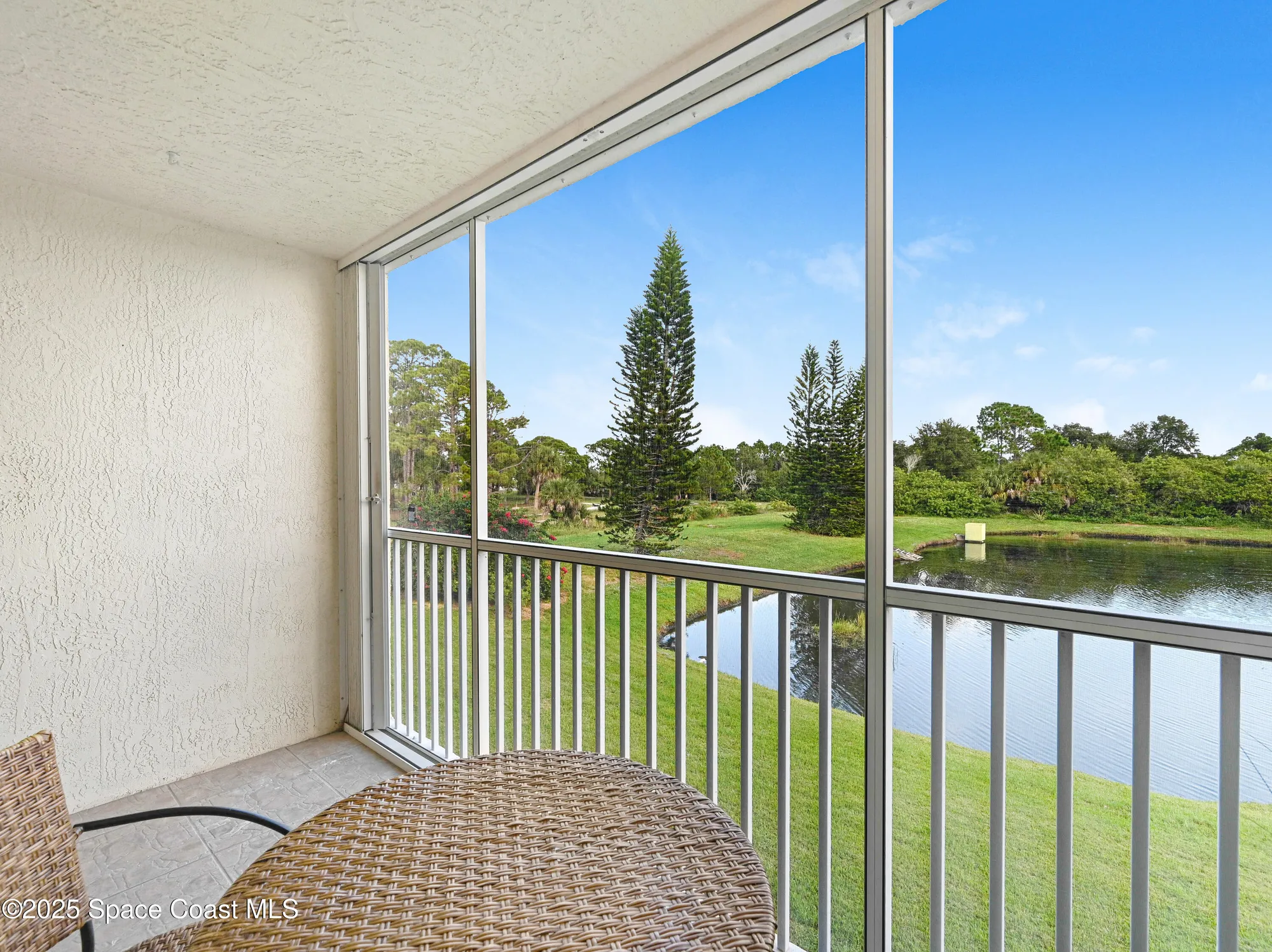 Property Slideshow image 20 of 46 | 1410 huntington ln 1203, Rockledge, FL, 32955