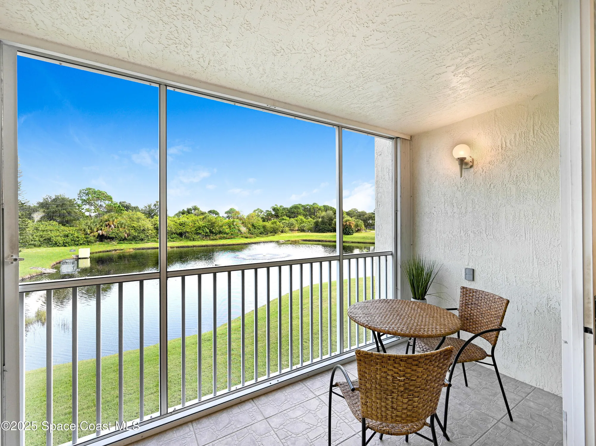 Property Slideshow image 21 of 46 | 1410 huntington ln 1203, Rockledge, FL, 32955