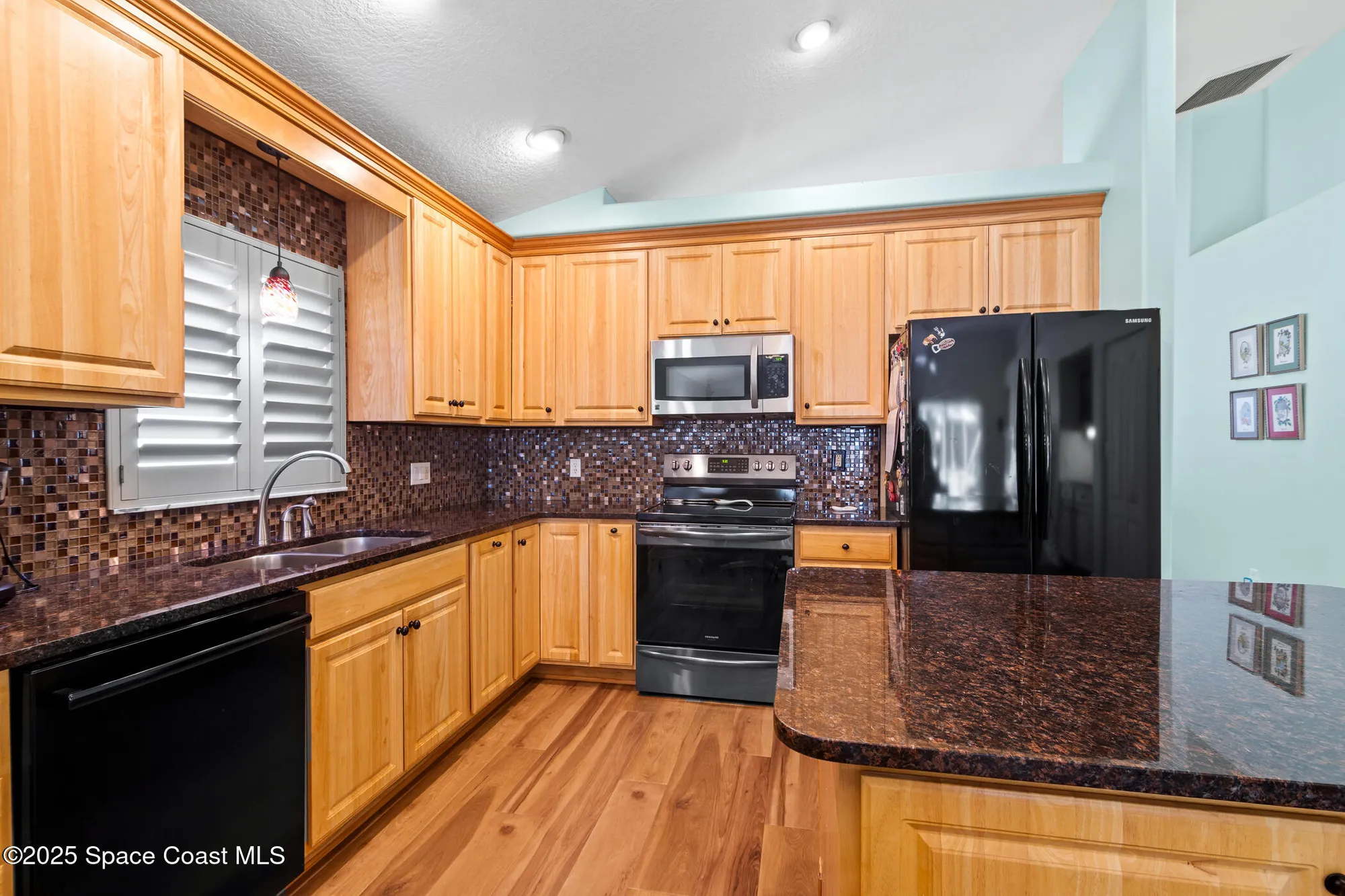Property Slideshow image 11 of 53 | 1422 keys gate dr, Melbourne, FL, 32940