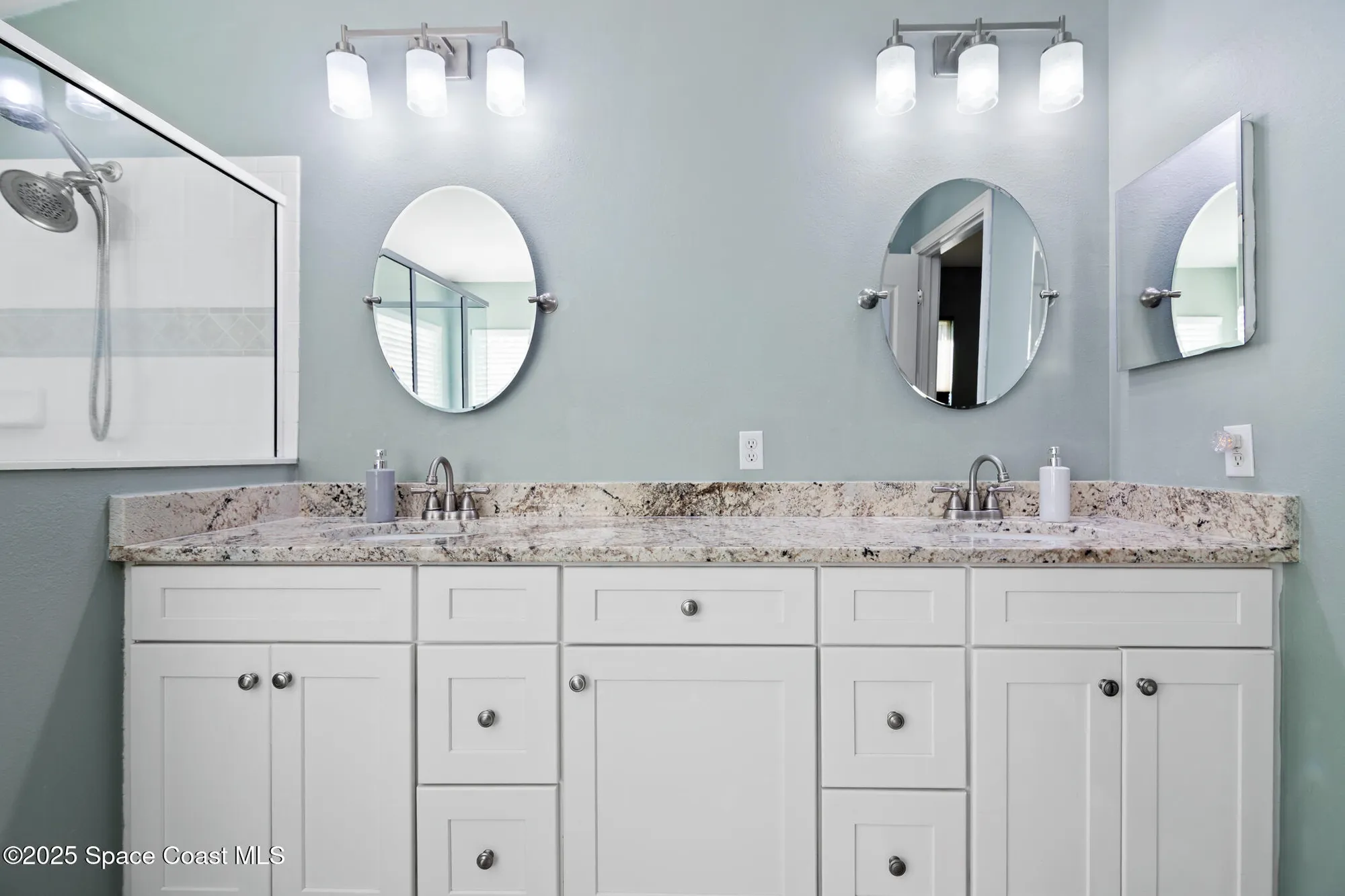 Property Slideshow image 20 of 53 | 1422 keys gate dr, Melbourne, FL, 32940