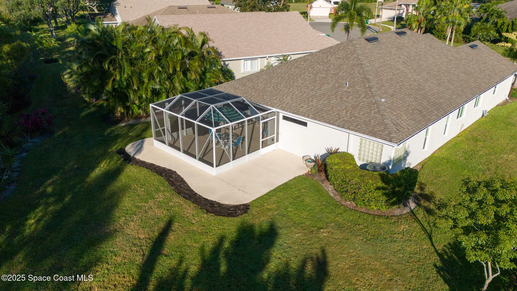 Property Slideshow image 2 of 53 | 1422 keys gate dr, Melbourne, FL, 32940