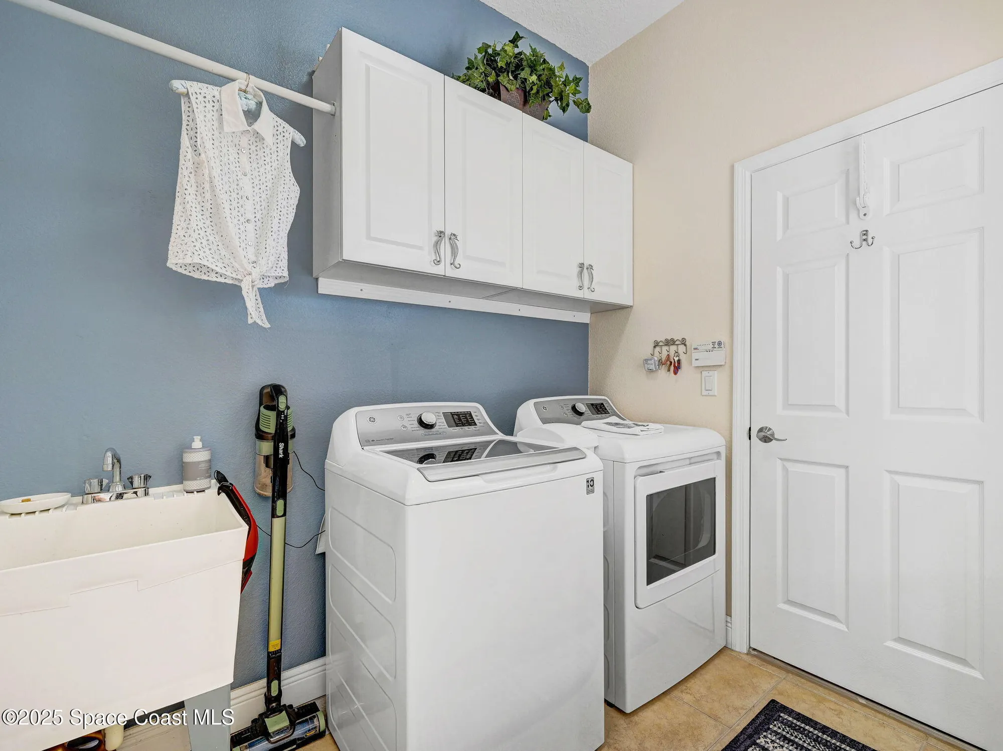 Property Slideshow image 28 of 71 | 3673 carambola cir, Melbourne, FL, 32940