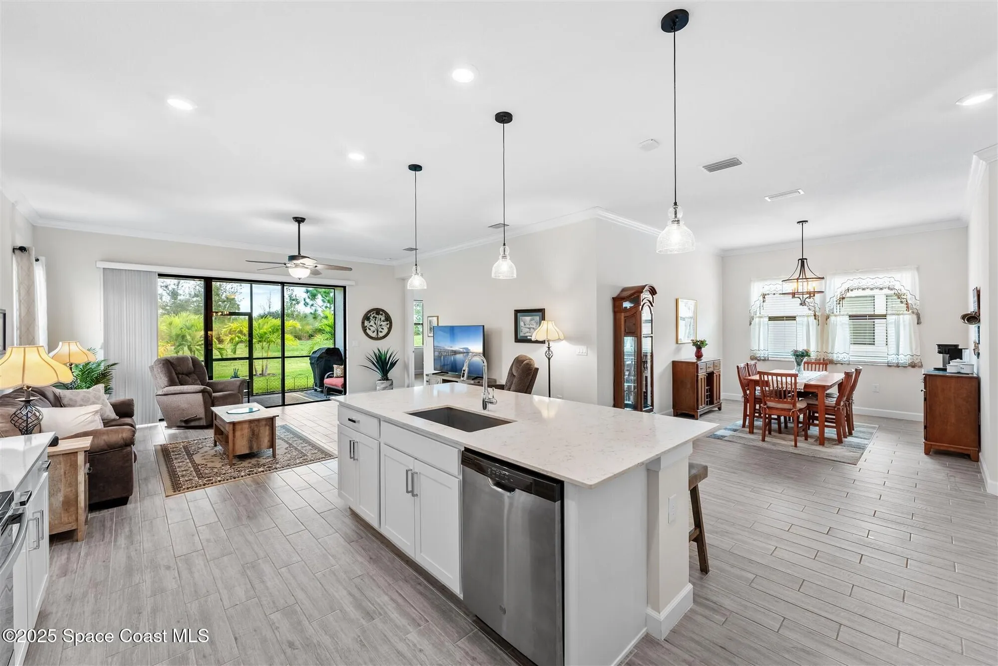 Property Slideshow image 14 of 75 | 1972 great belt cir, Melbourne, FL, 32940