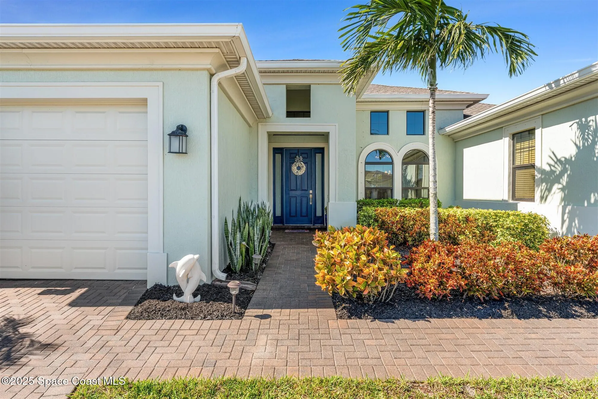 Property Slideshow image 4 of 84 | 2572 chapel bridge ln, Melbourne, FL, 32940
