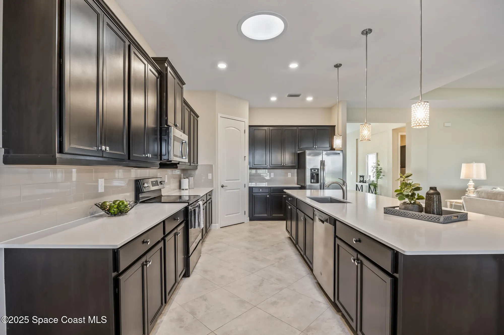 Property Slideshow image 10 of 44 | 2300 caravan pl, Melbourne, FL, 32940