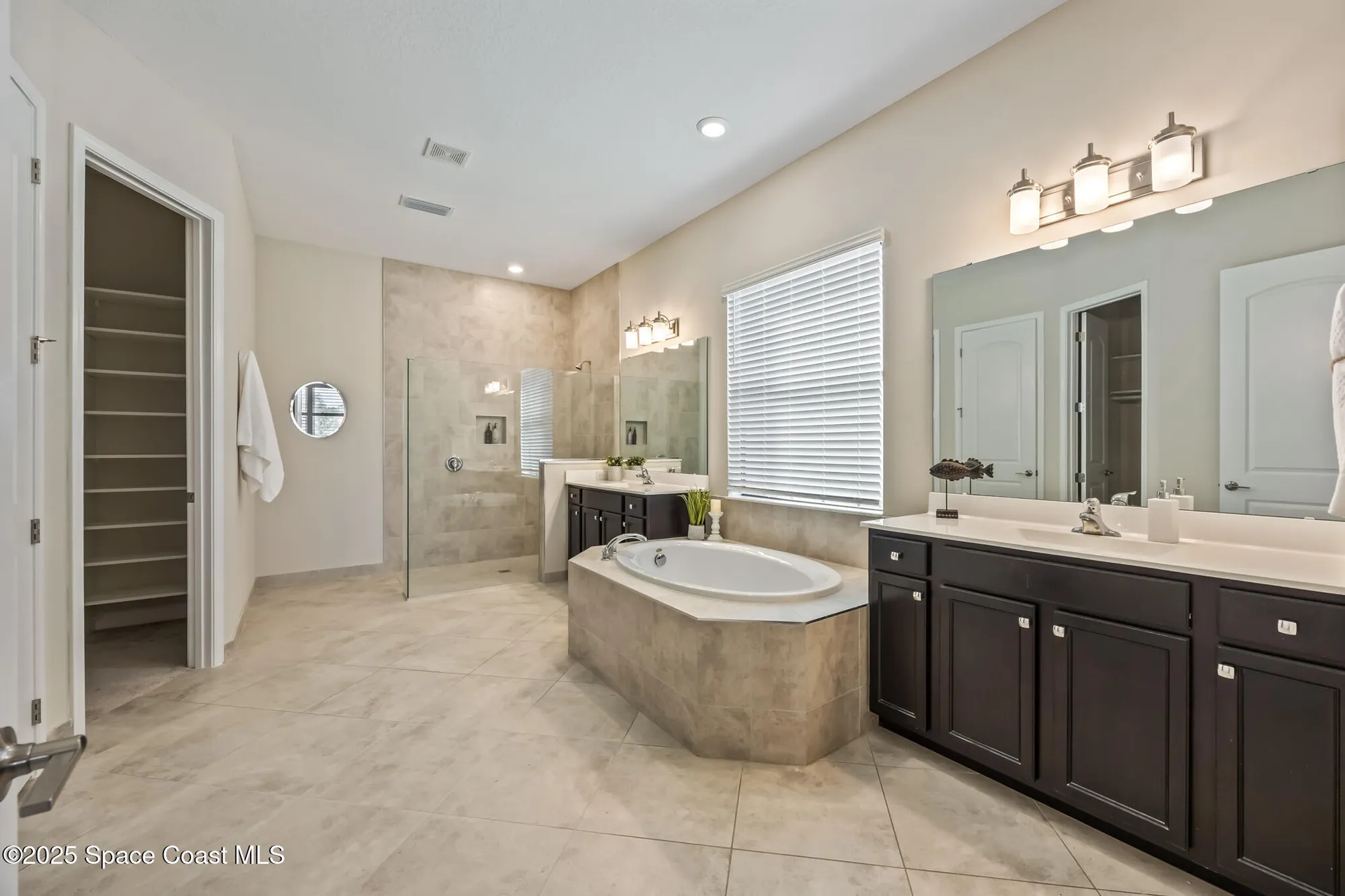 Property Slideshow image 20 of 44 | 2300 caravan pl, Melbourne, FL, 32940