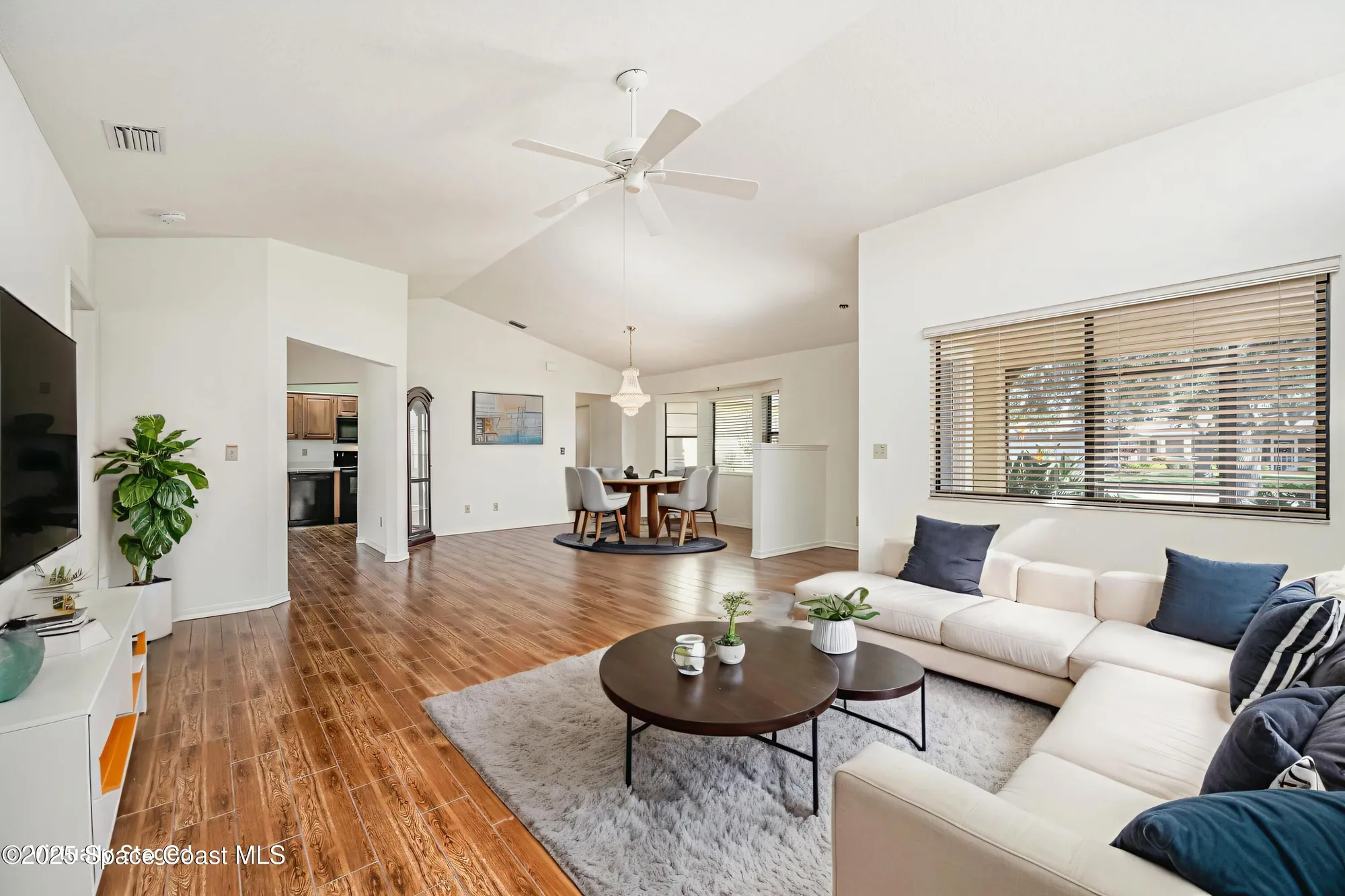 Property Slideshow image 6 of 38 | 1652 independence ave, Melbourne, FL, 32940