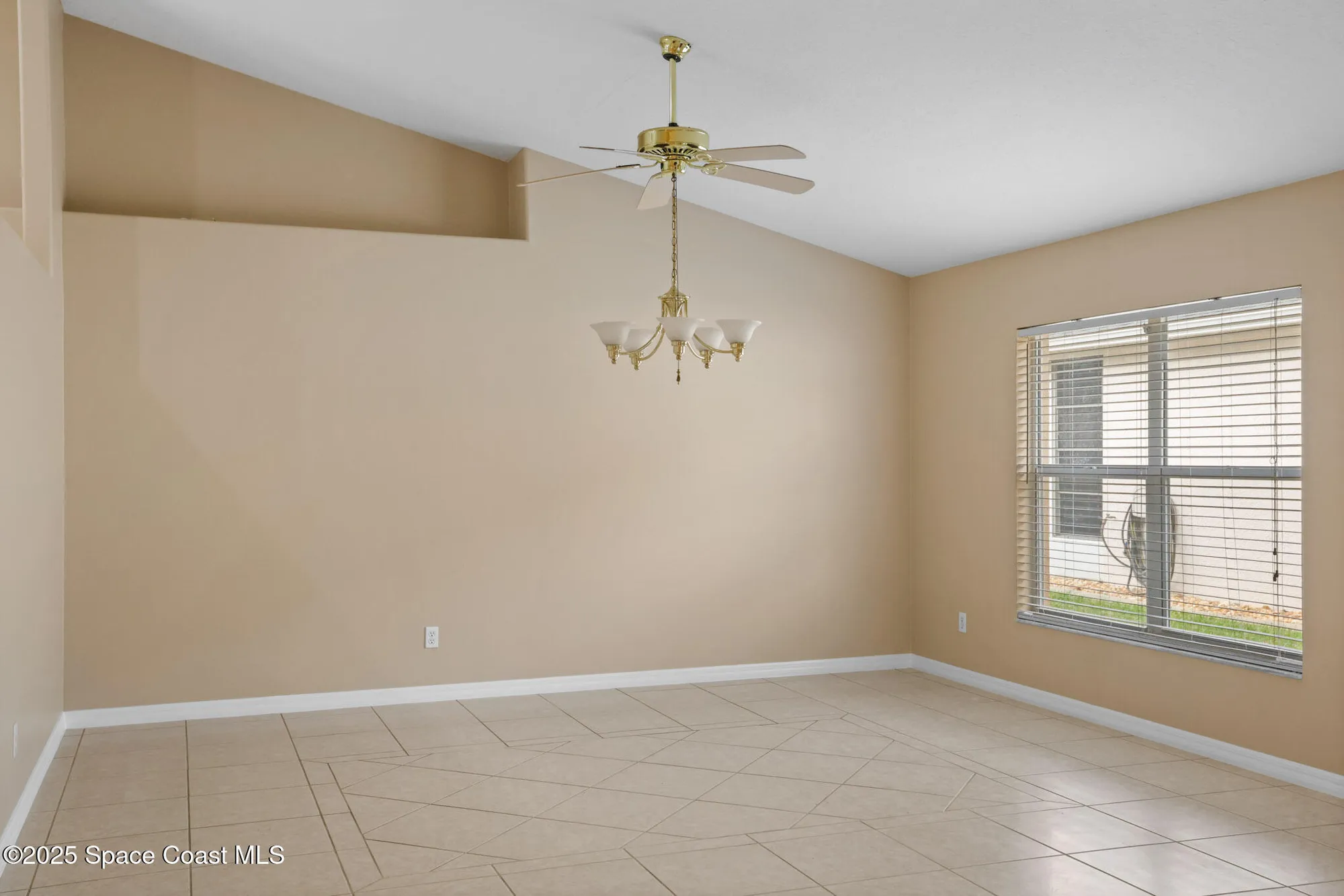 Property Slideshow image 9 of 39 | 645 brockton way, West Melbourne, FL, 32904