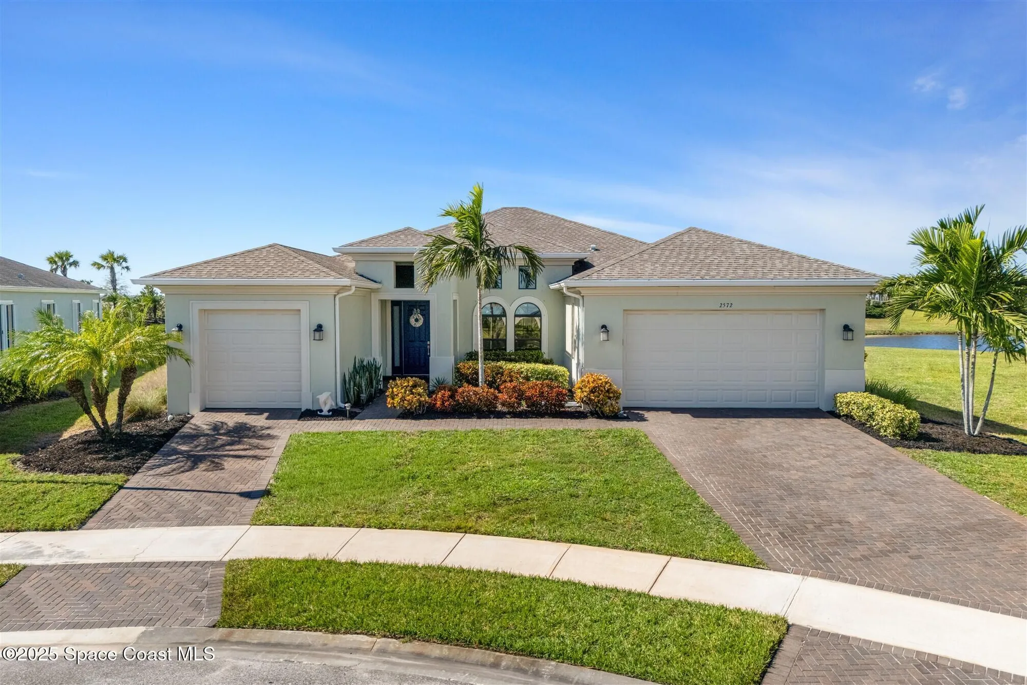 Property Slideshow image 3 of 84 | 2572 chapel bridge ln, Melbourne, FL, 32940