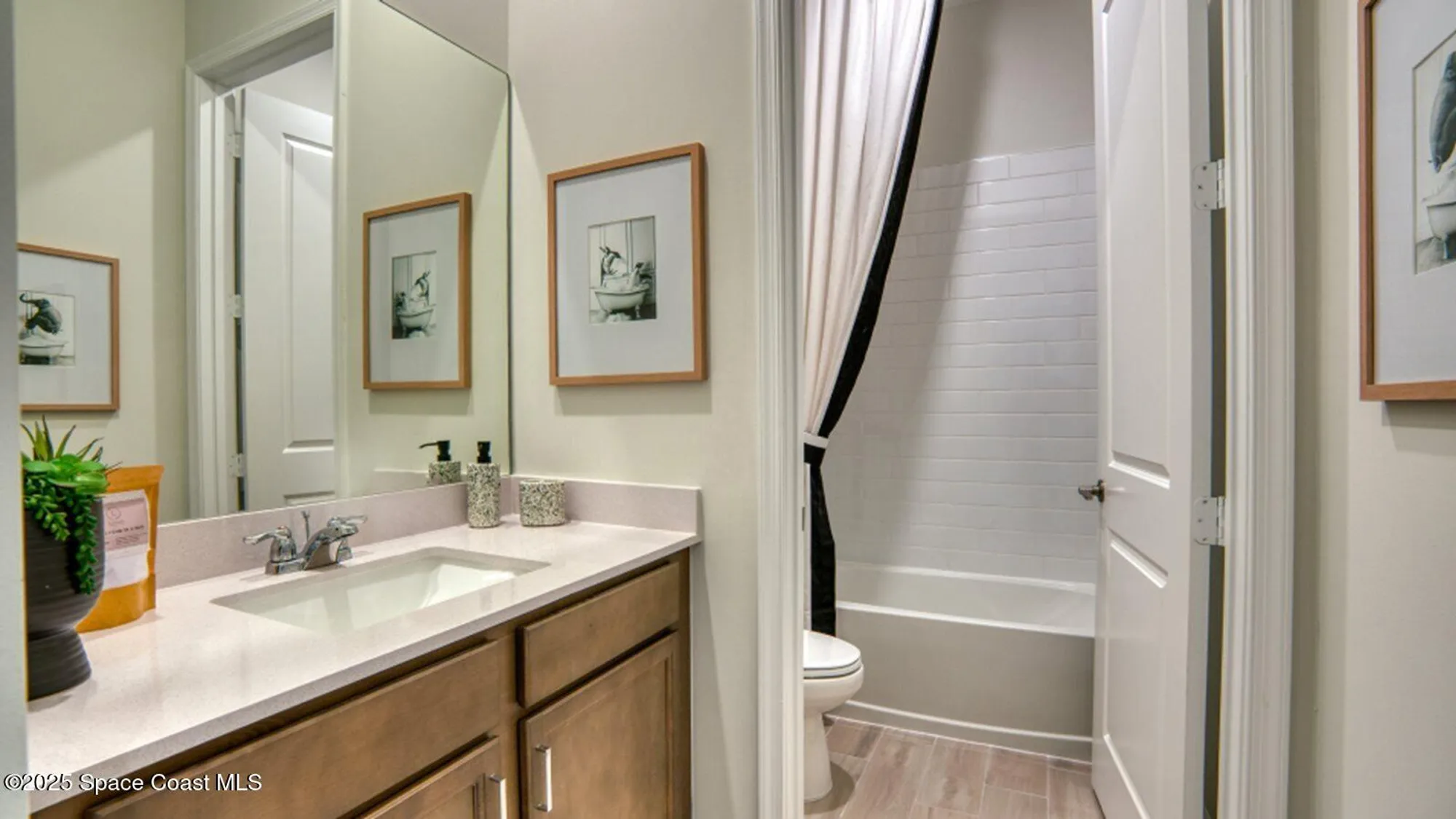 Property Slideshow image 9 of 22 | 1443 blessed isles dr nw, Palm Bay, FL, 32907