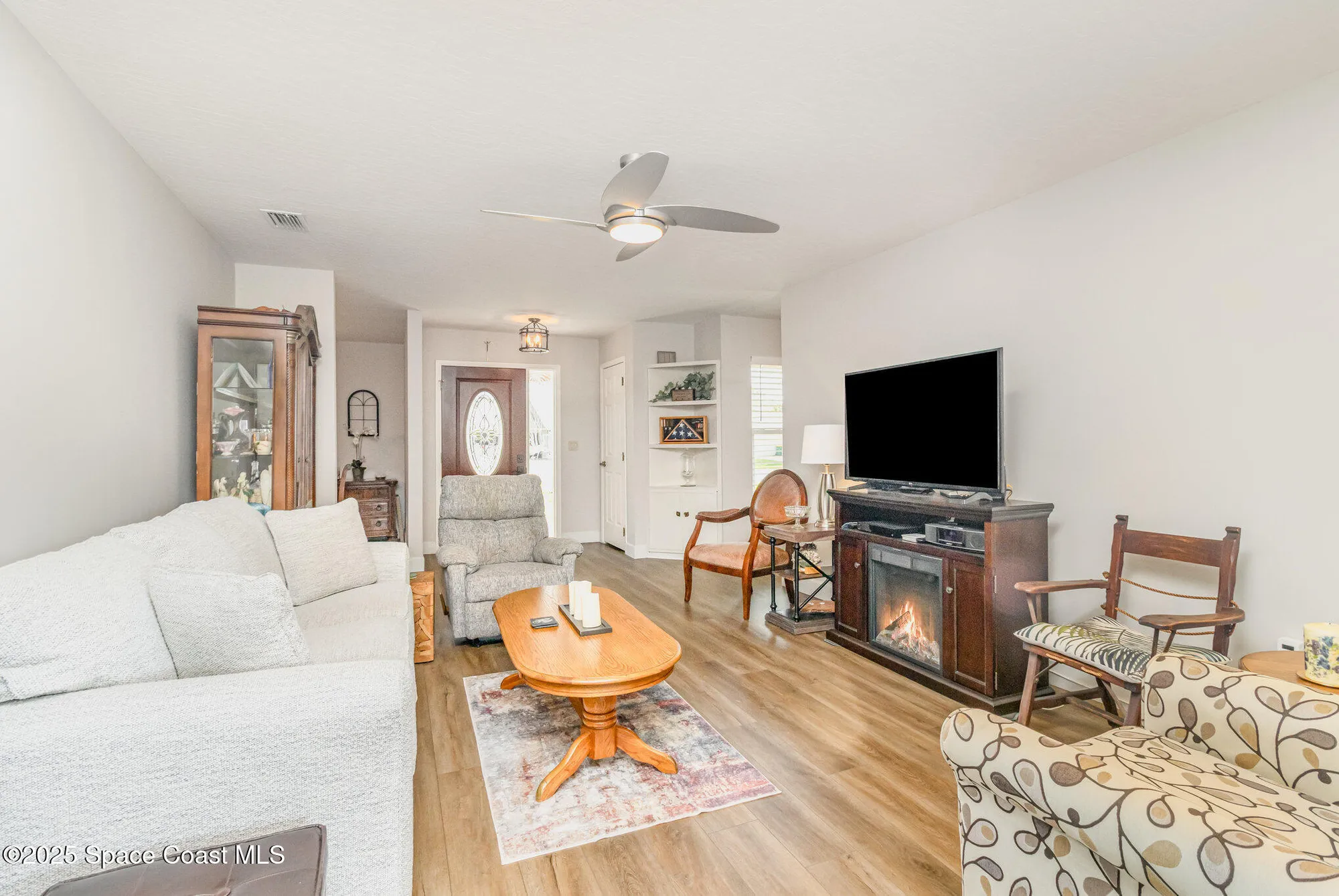 Property Slideshow image 5 of 37 | 1332 pilgrim ave, Melbourne, FL, 32940