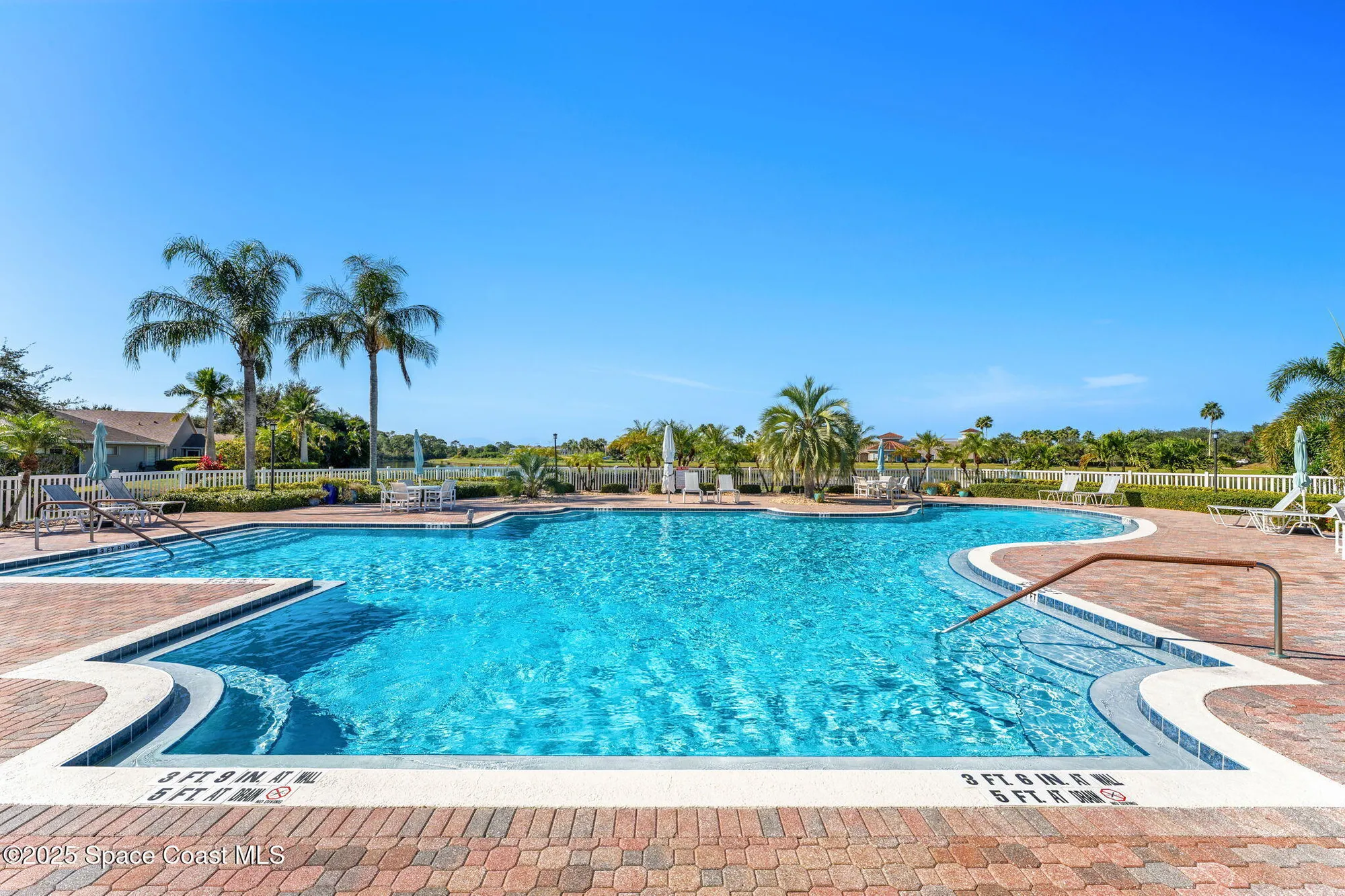 Property Slideshow image 33 of 52 | 1690 lago mar dr, Melbourne, FL, 32940