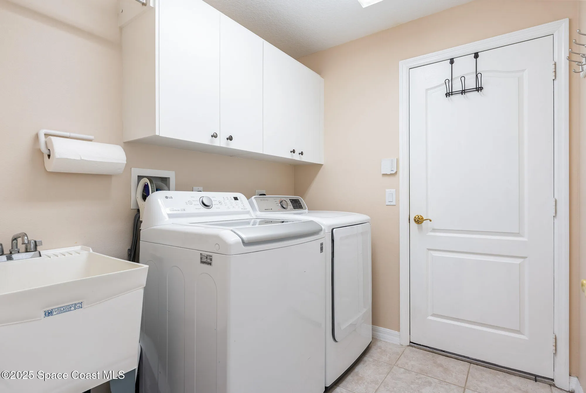 Property Slideshow image 25 of 47 | 3122 grayson dr, Melbourne, FL, 32940