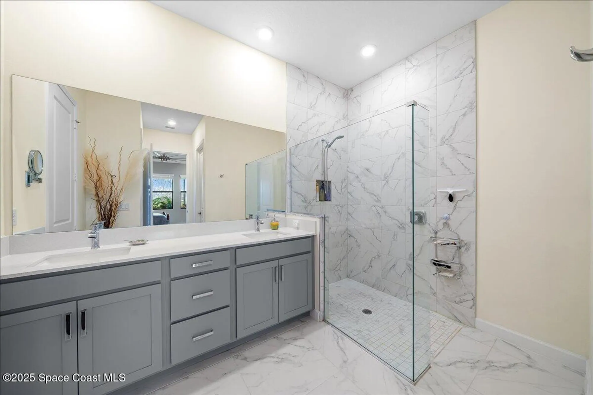 Property Slideshow image 18 of 63 | 9273 alister dr, Melbourne, FL, 32940