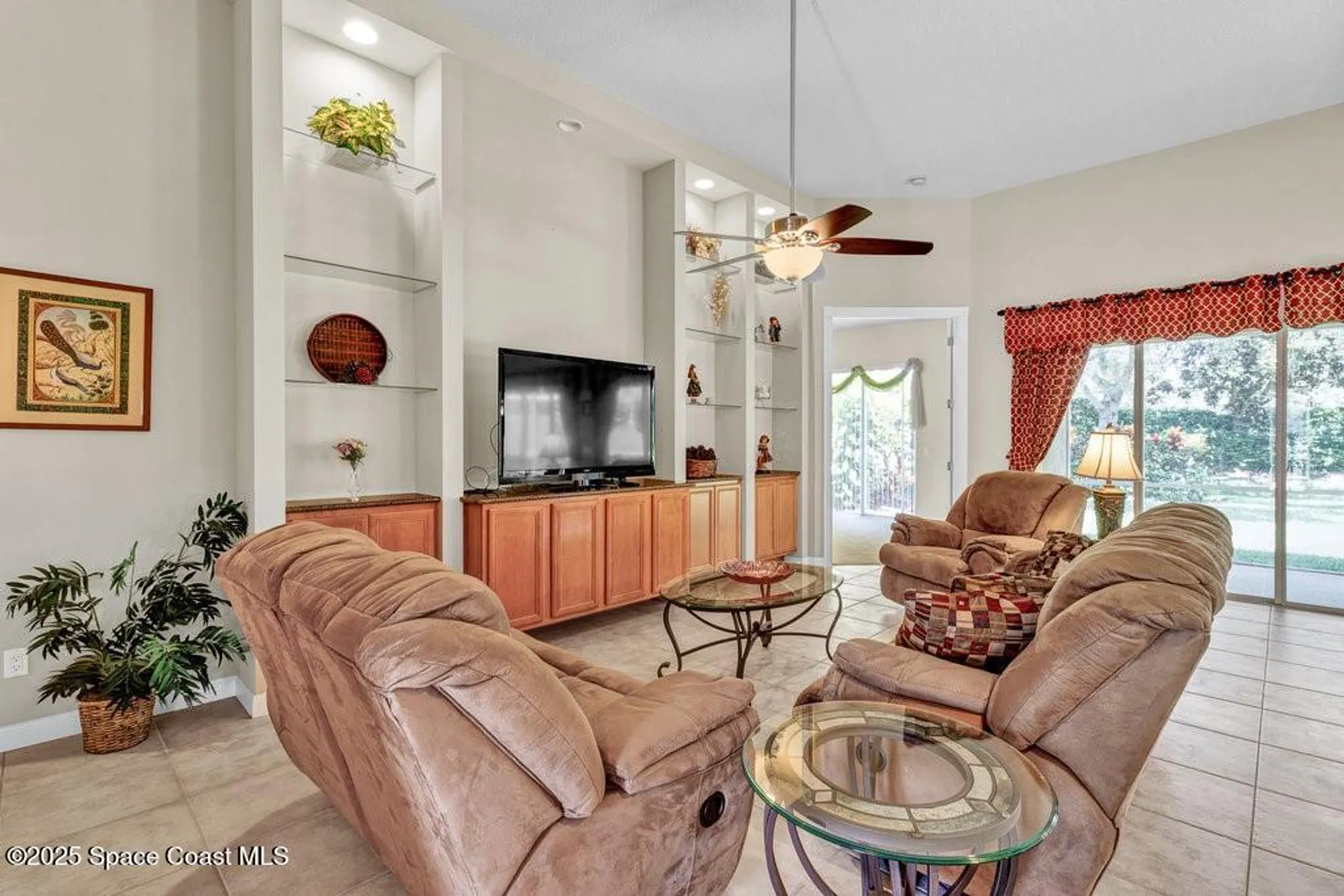 Property Slideshow image 5 of 33 | 5209 eleuthra cir, Vero Beach, FL, 32967