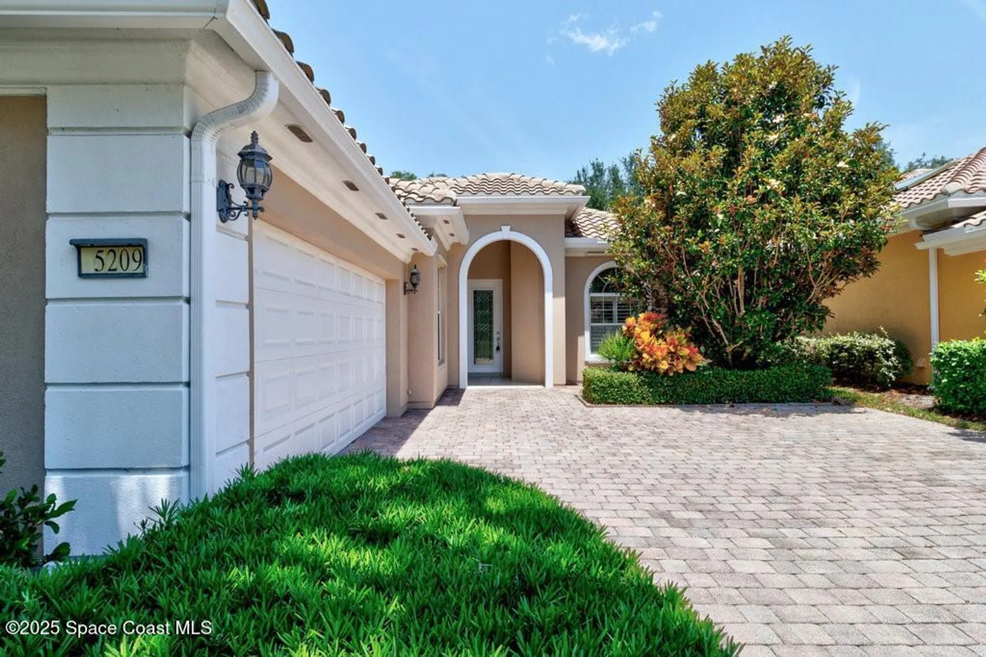Property Slideshow image 32 of 33 | 5209 eleuthra cir, Vero Beach, FL, 32967