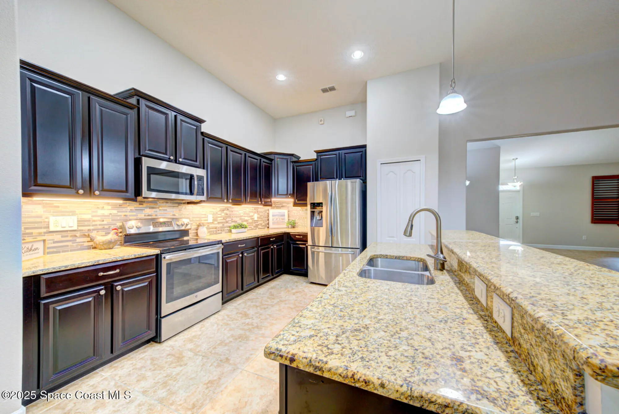 Property Slideshow image 12 of 67 | 3352 russ pl, Melbourne, FL, 32940