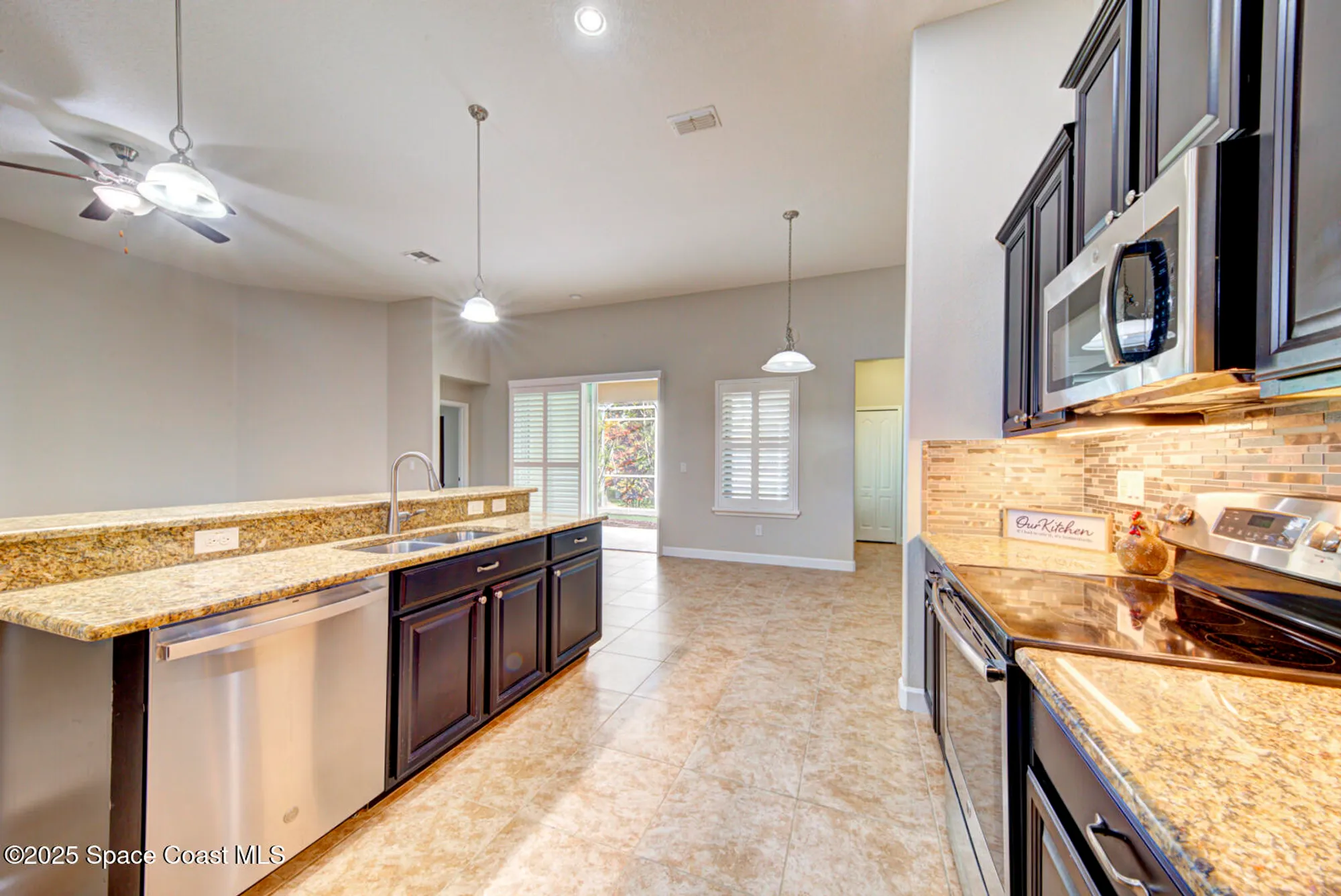 Property Slideshow image 11 of 67 | 3352 russ pl, Melbourne, FL, 32940