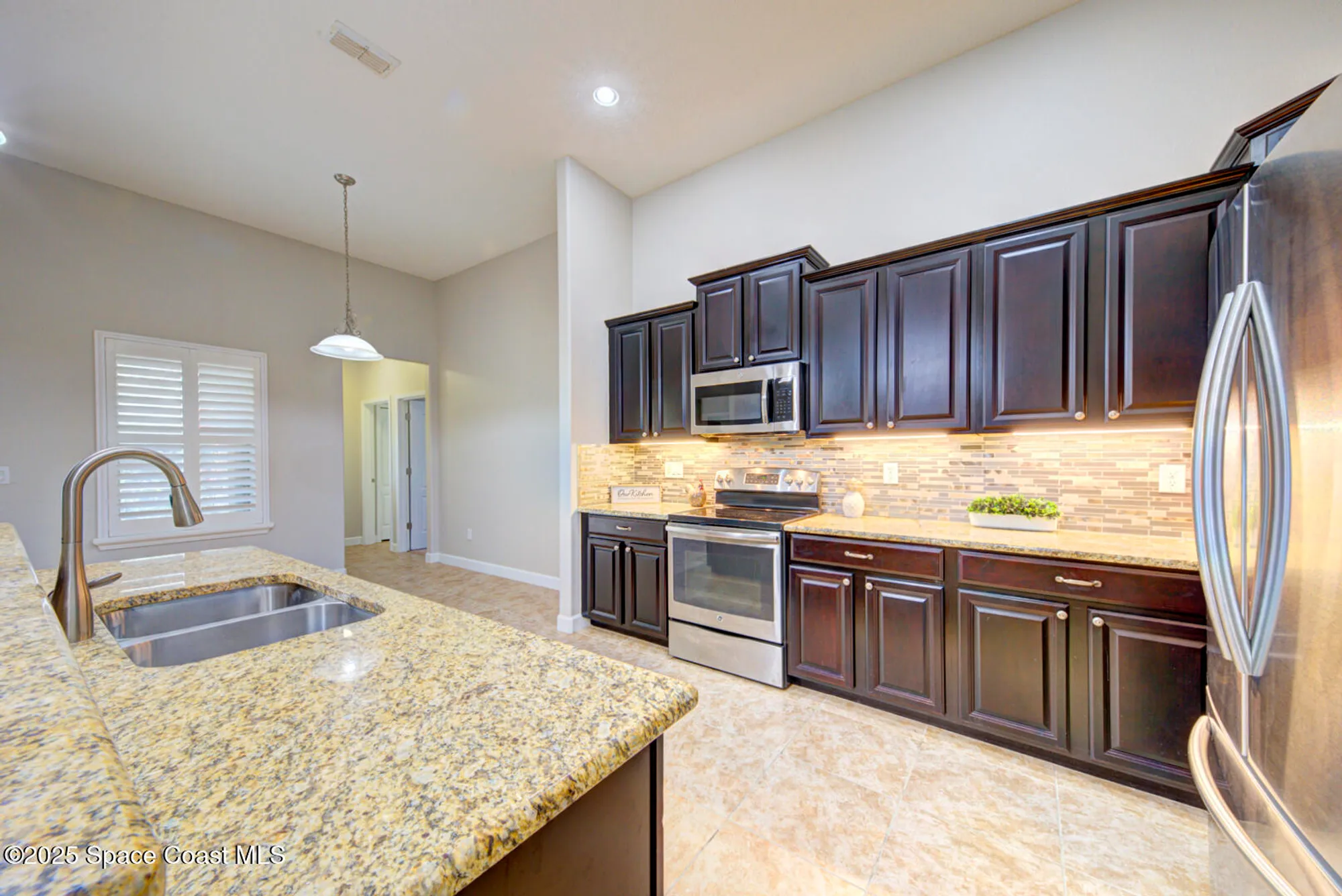 Property Slideshow image 9 of 67 | 3352 russ pl, Melbourne, FL, 32940