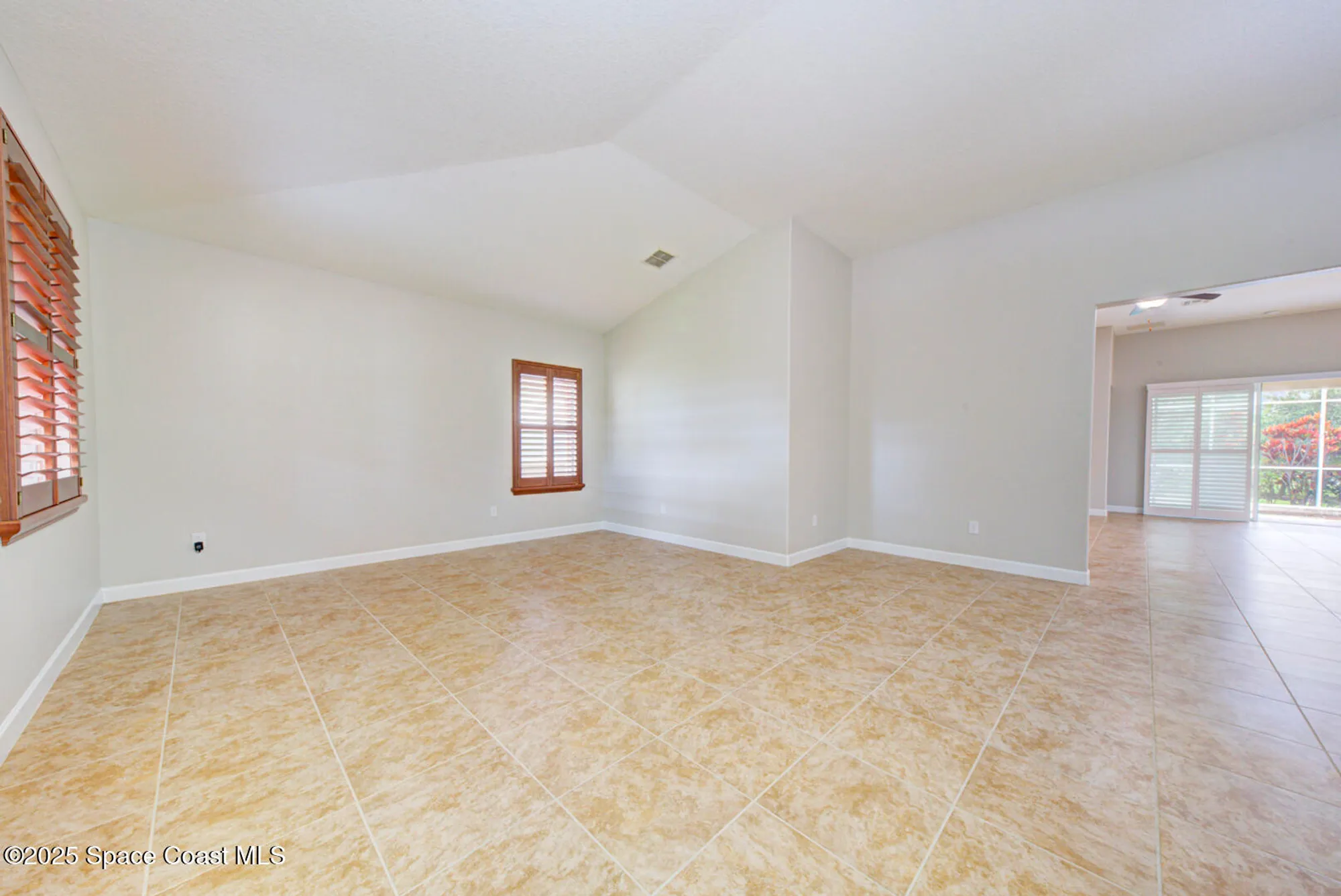 Property Slideshow image 4 of 67 | 3352 russ pl, Melbourne, FL, 32940