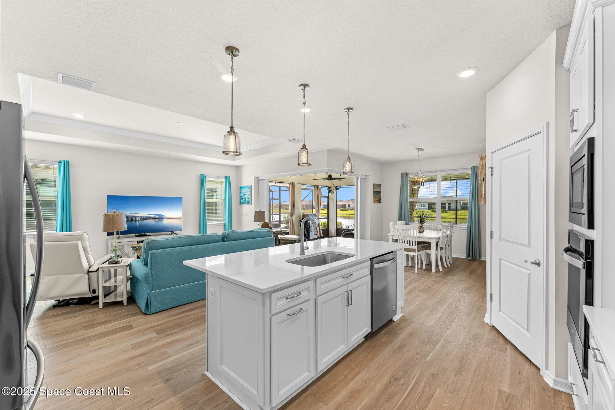 Property Slideshow image 11 of 65 | 8870 shoreline ave, Melbourne, FL, 32940