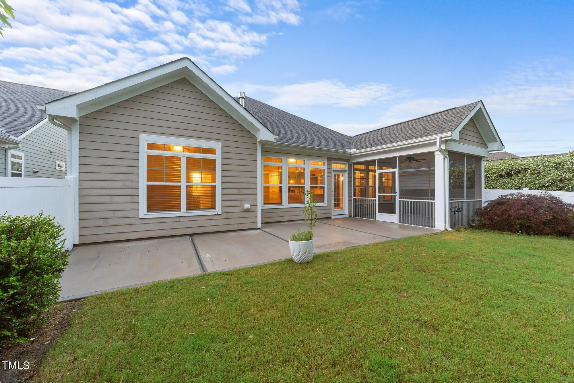 Property Slideshow image 31 of 41 | 80 bramble ln, Clayton, NC, 27527