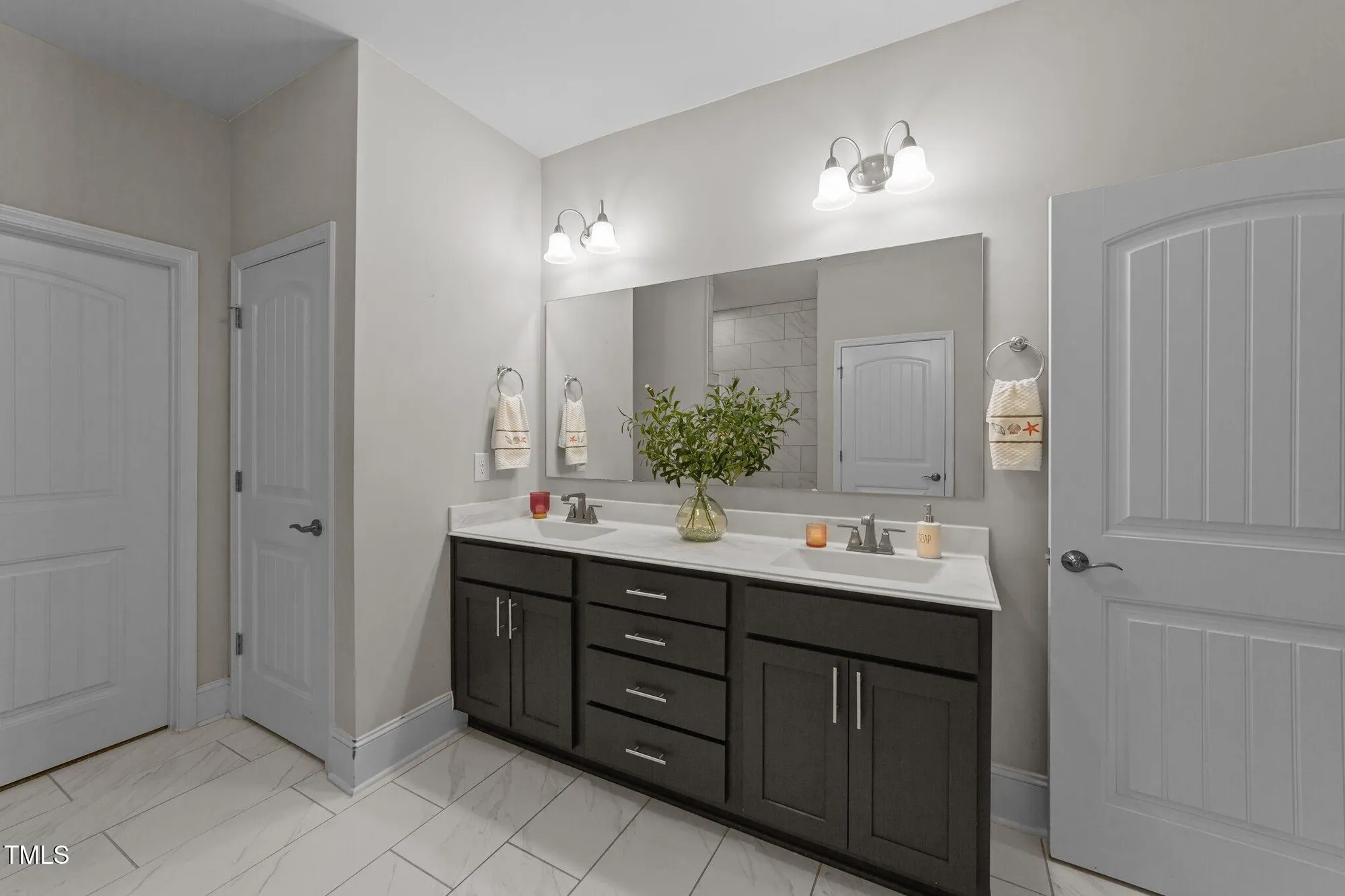 Property Slideshow image 19 of 41 | 80 bramble ln, Clayton, NC, 27527