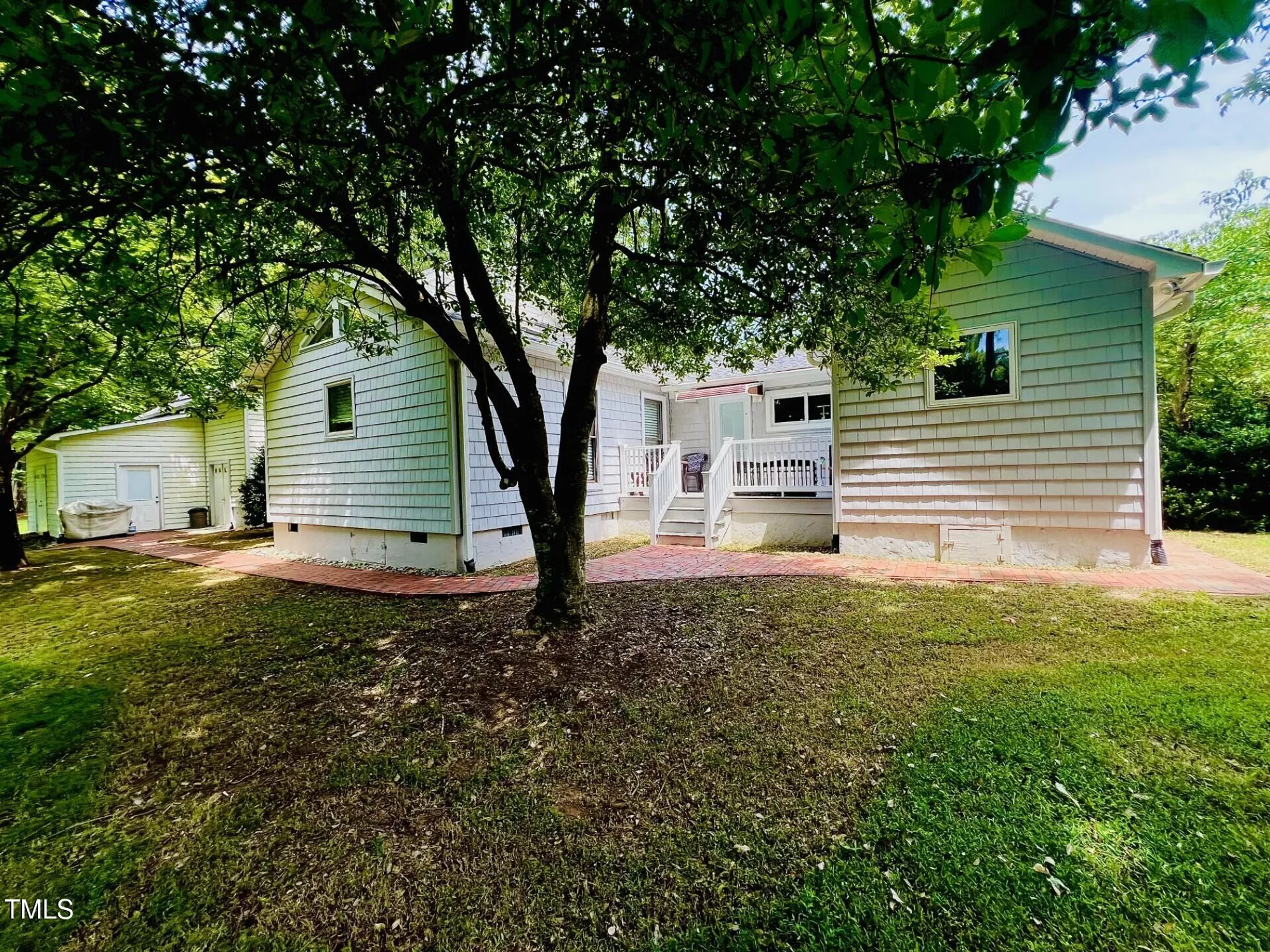 Property Slideshow image 8 of 55 | 135 weatherbend, Pittsboro, NC, 27312