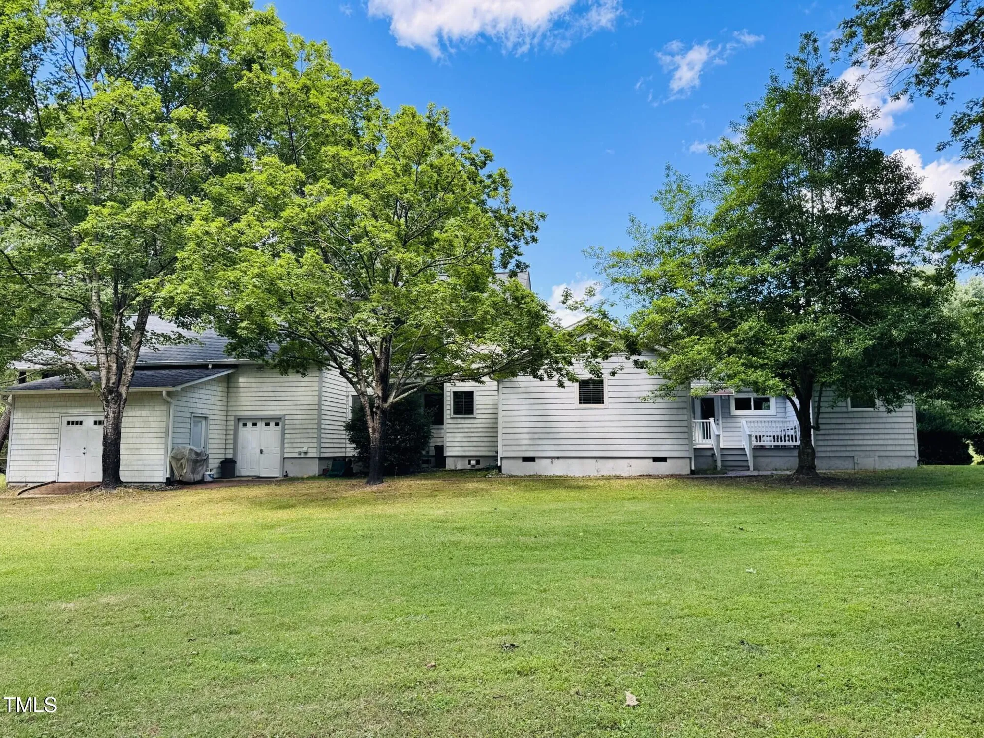 Property Slideshow image 6 of 55 | 135 weatherbend, Pittsboro, NC, 27312