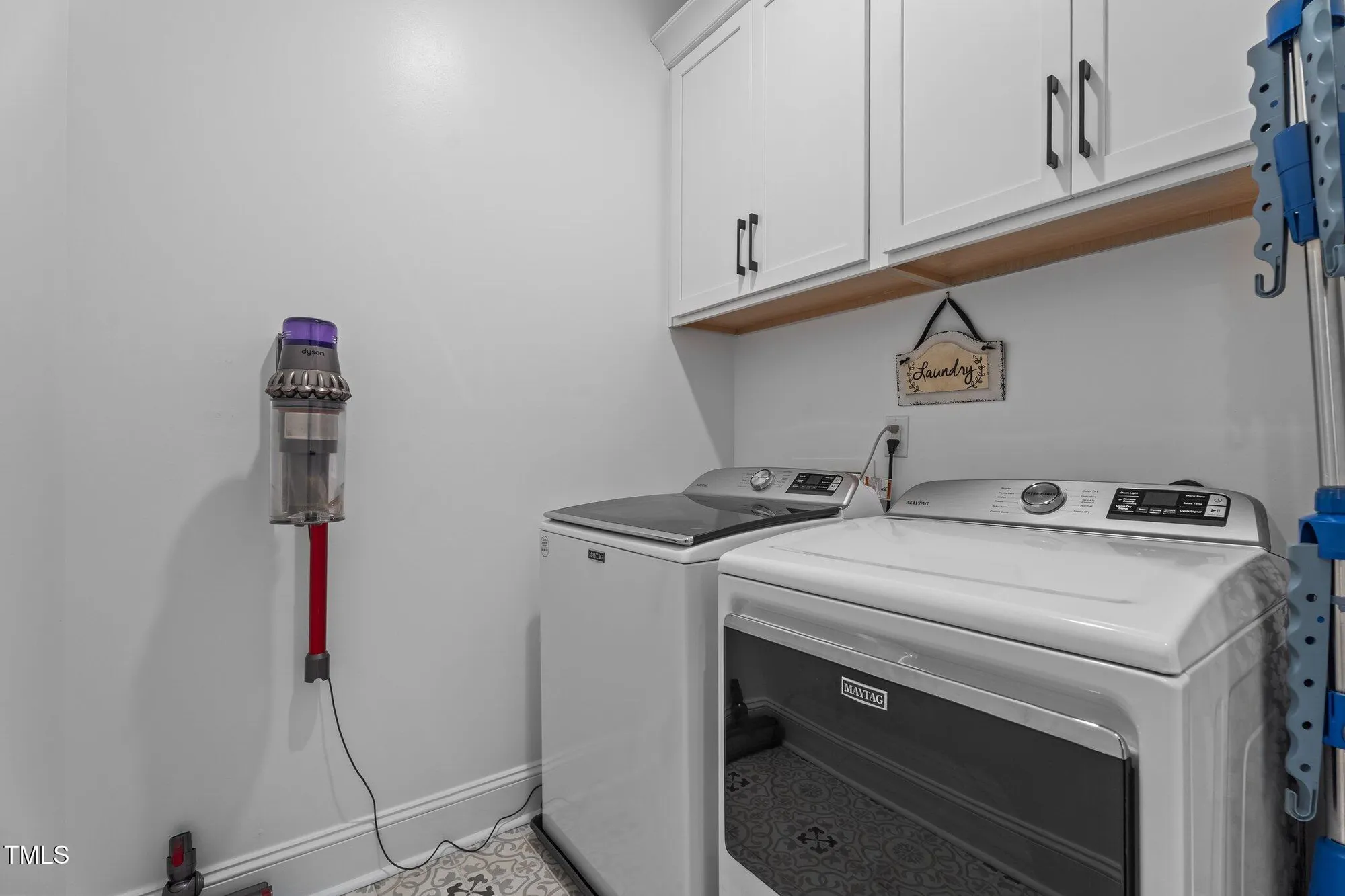 Property Slideshow image 20 of 35 | 33 davidson st, Clayton, NC, 27527