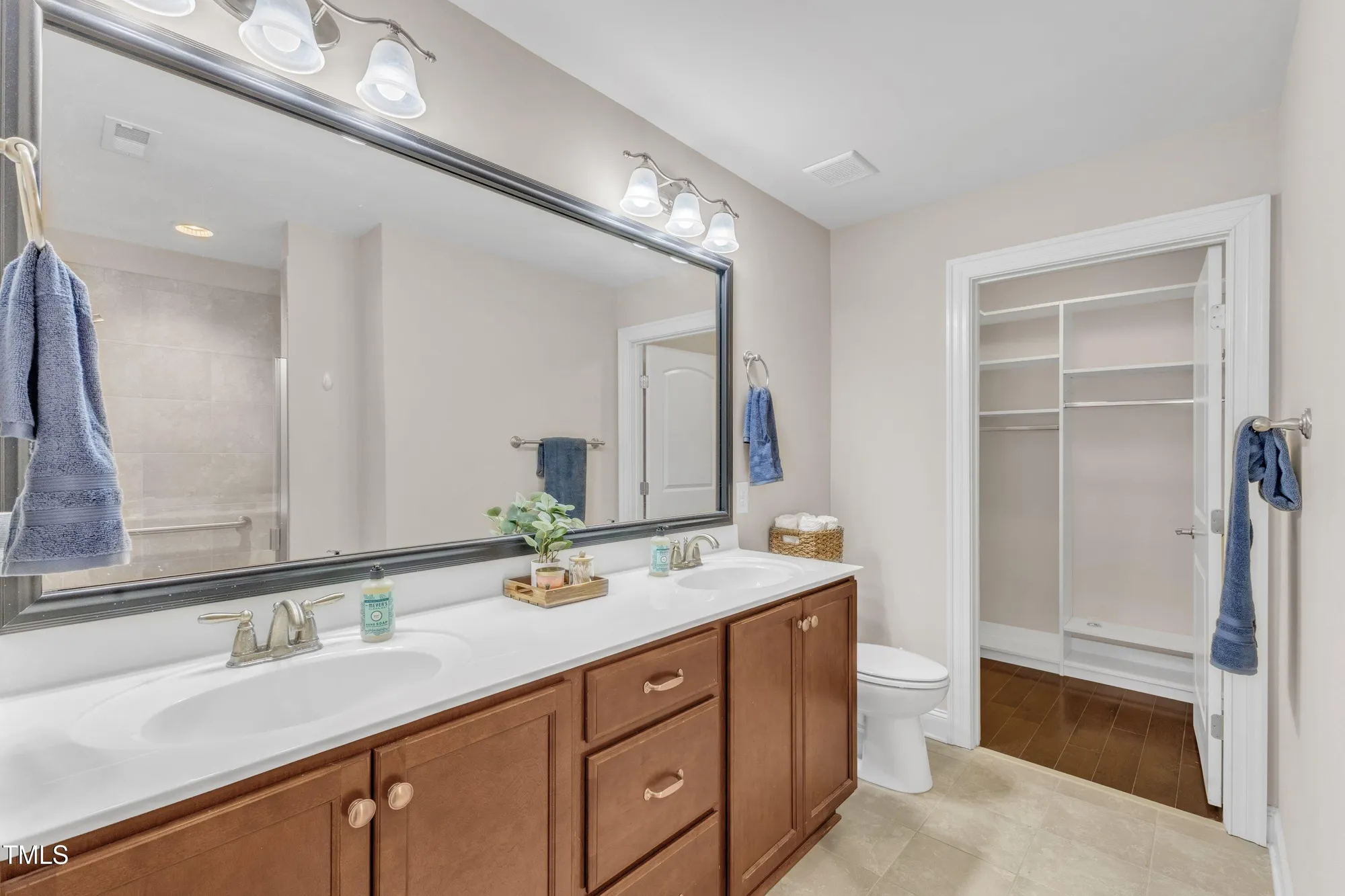 Property Slideshow image 21 of 42 | 936 blue bird ln, Wake Forest, NC, 27587