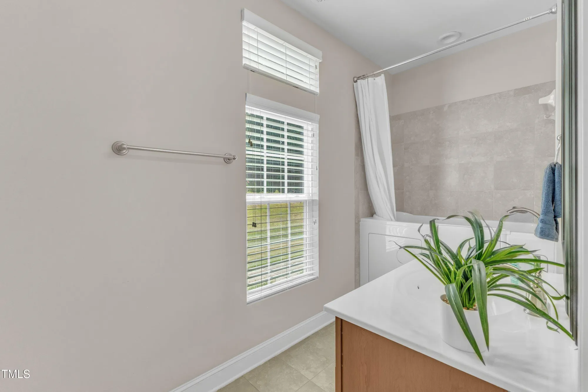 Property Slideshow image 27 of 42 | 936 blue bird ln, Wake Forest, NC, 27587