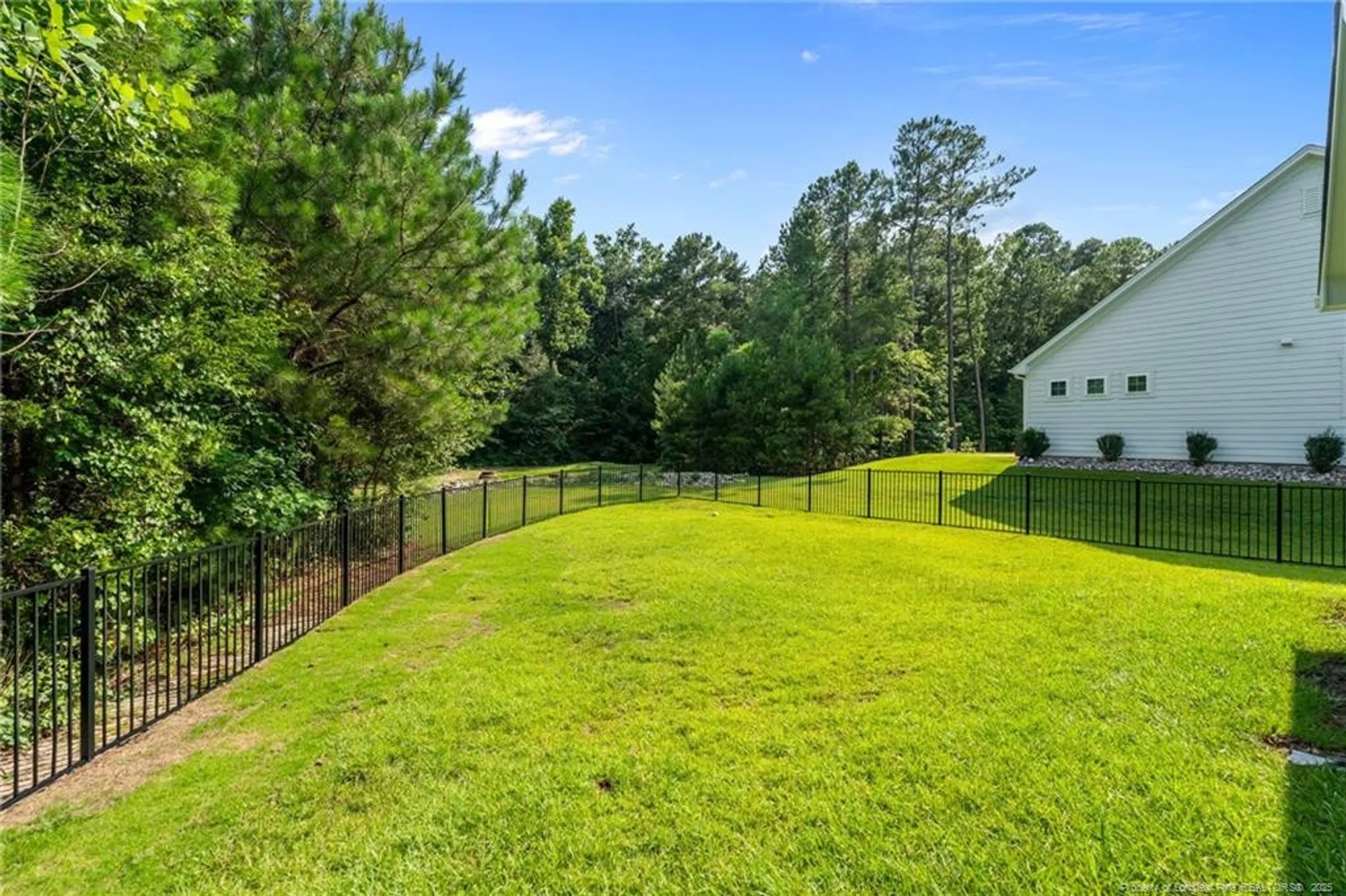 Property Slideshow image 14 of 43 | 61 glenwood ct, Spring Lake, NC, 28390