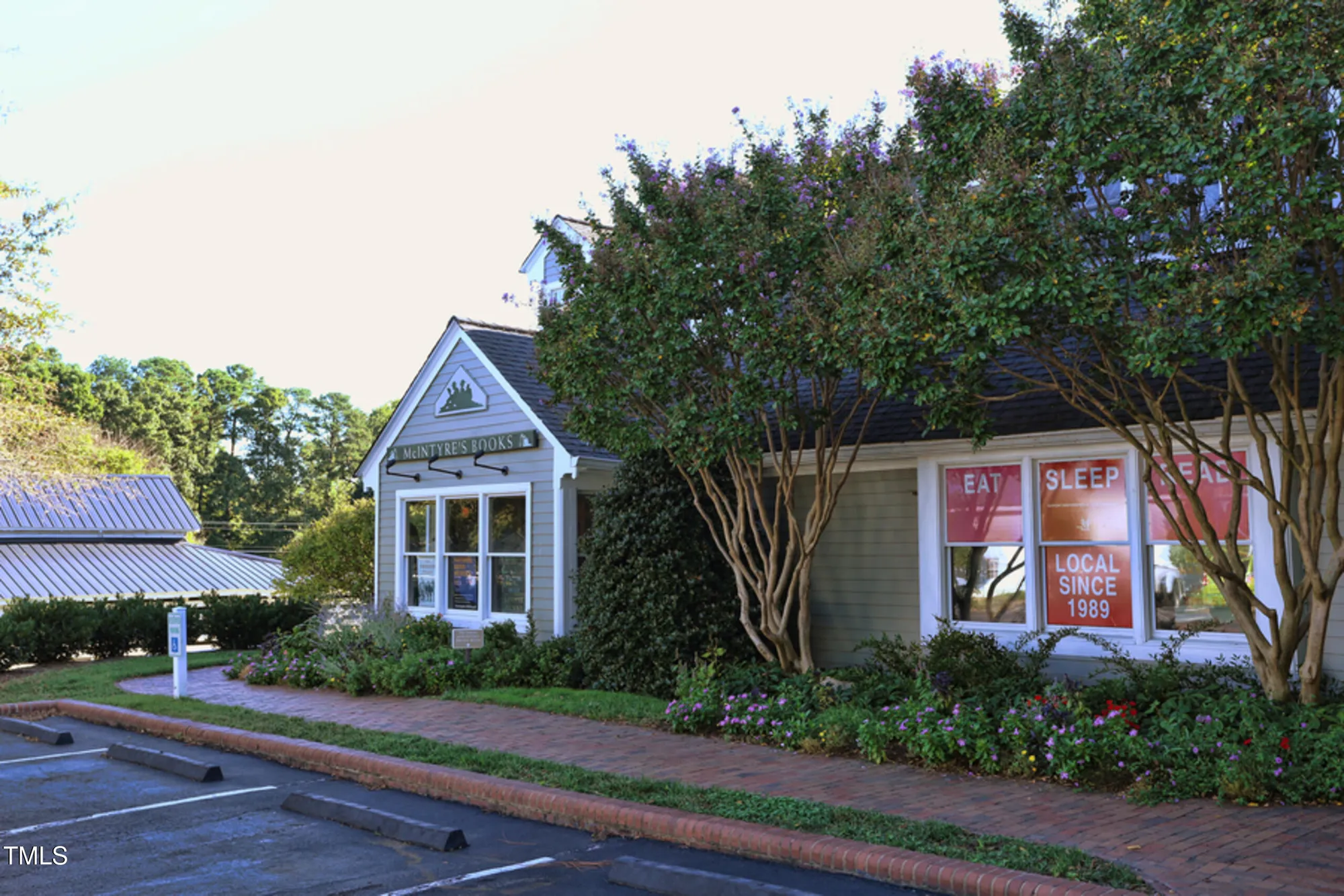 Property Slideshow image 35 of 37 | 309 fearrington post, Pittsboro, NC, 27312