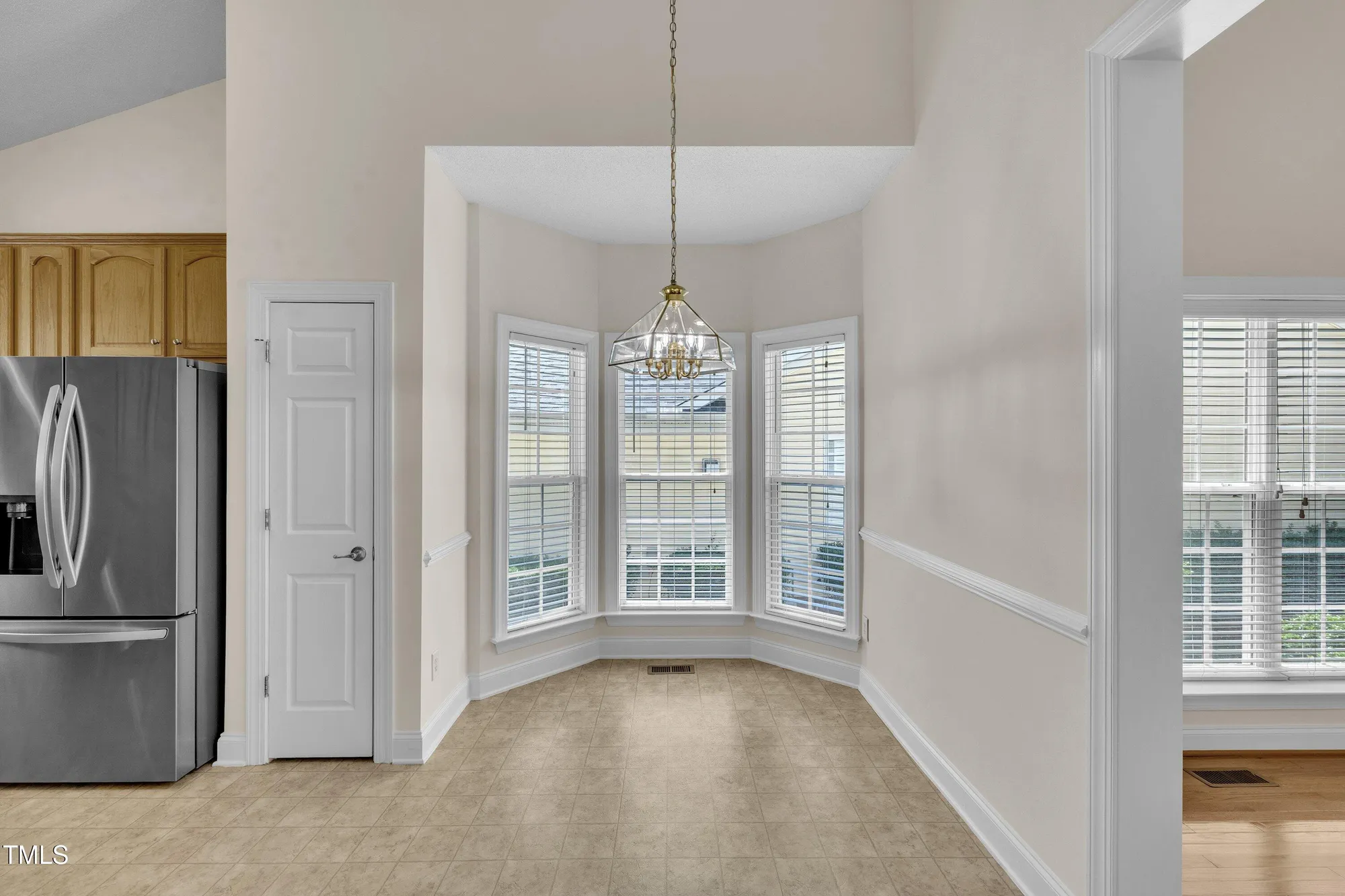 Property Slideshow image 8 of 36 | 105 rockport ridge way, Cary, NC, 27519