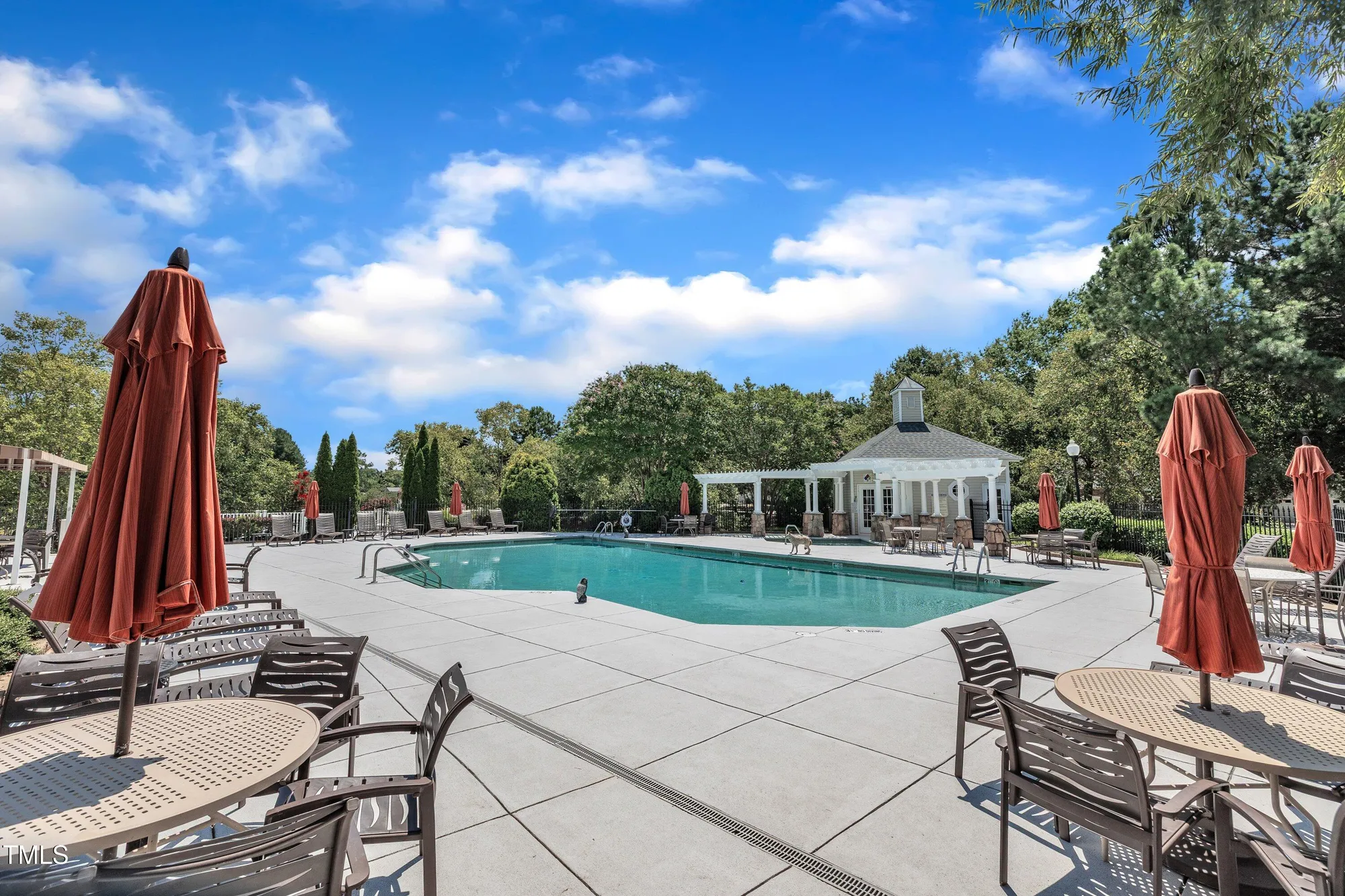 Property Slideshow image 29 of 36 | 105 rockport ridge way, Cary, NC, 27519